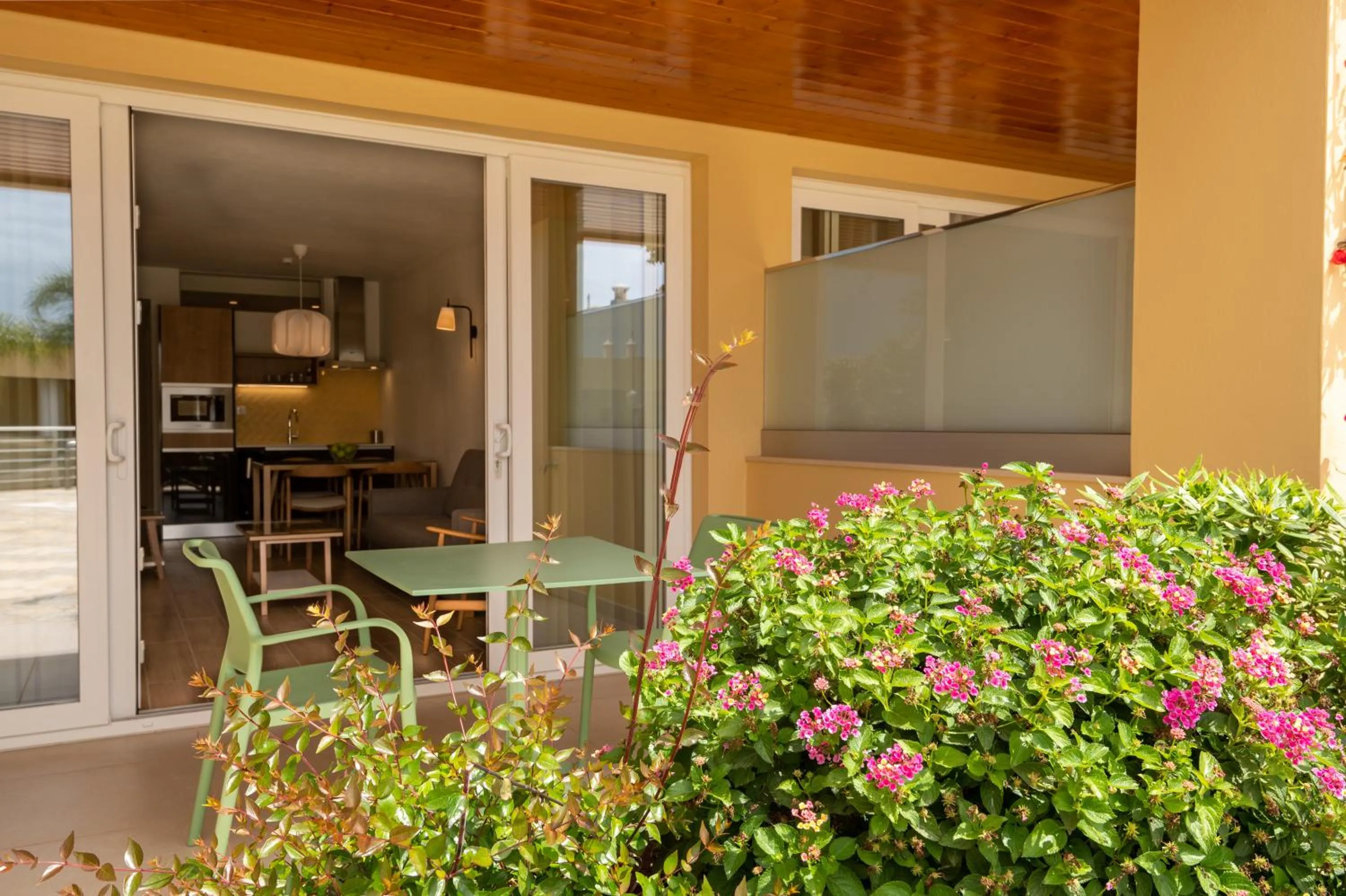 Balcony/Terrace in Vila Luz