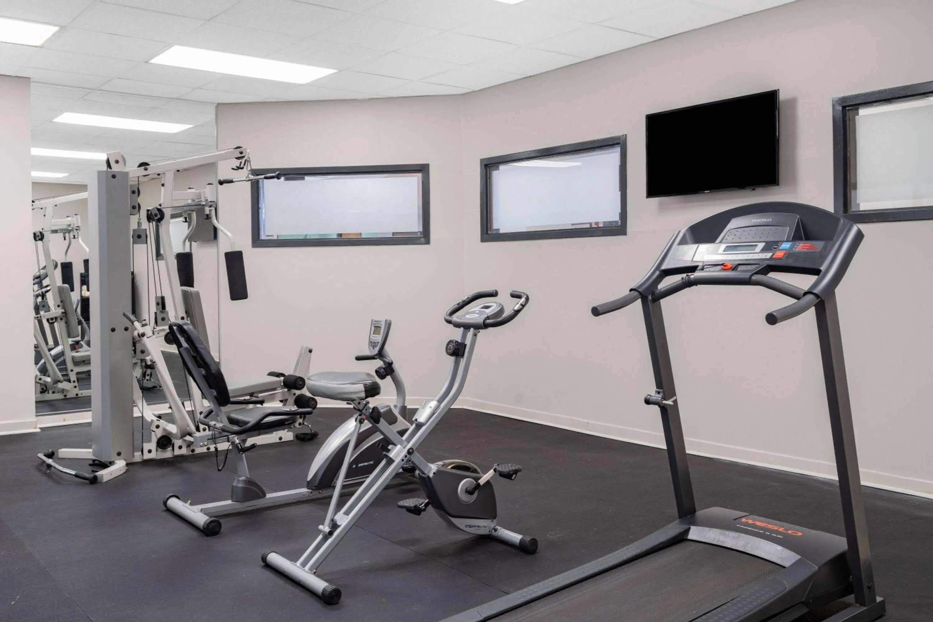 Fitness centre/facilities in Wingate by Wyndham Atlanta-Duluth