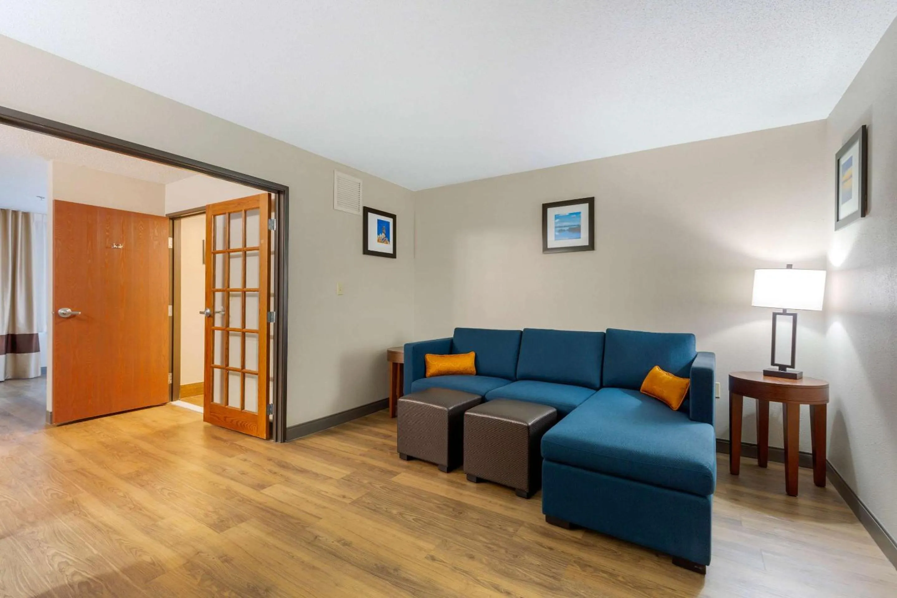 Bedroom in Comfort Inn & Suites Milford