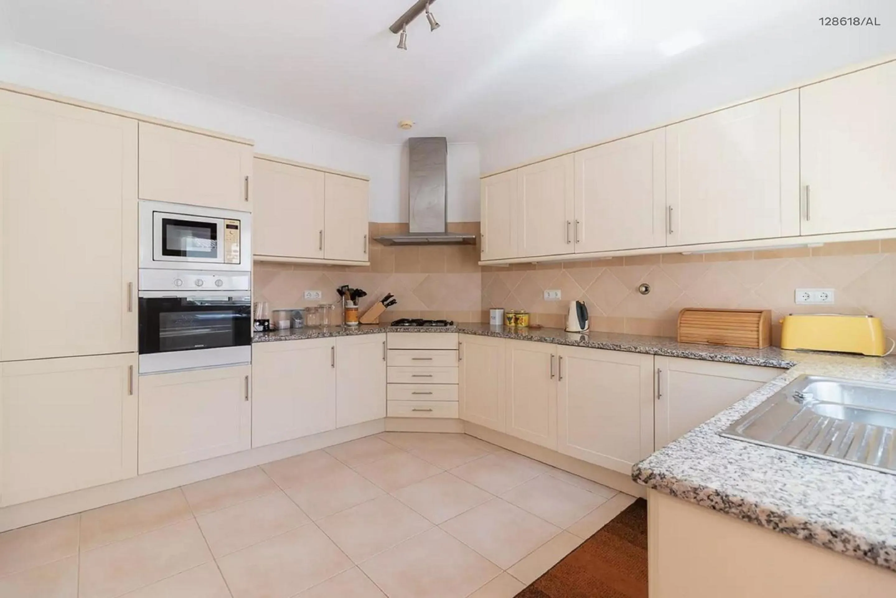 Kitchen or kitchenette in Pestana Carvoeiro Golfe - AL