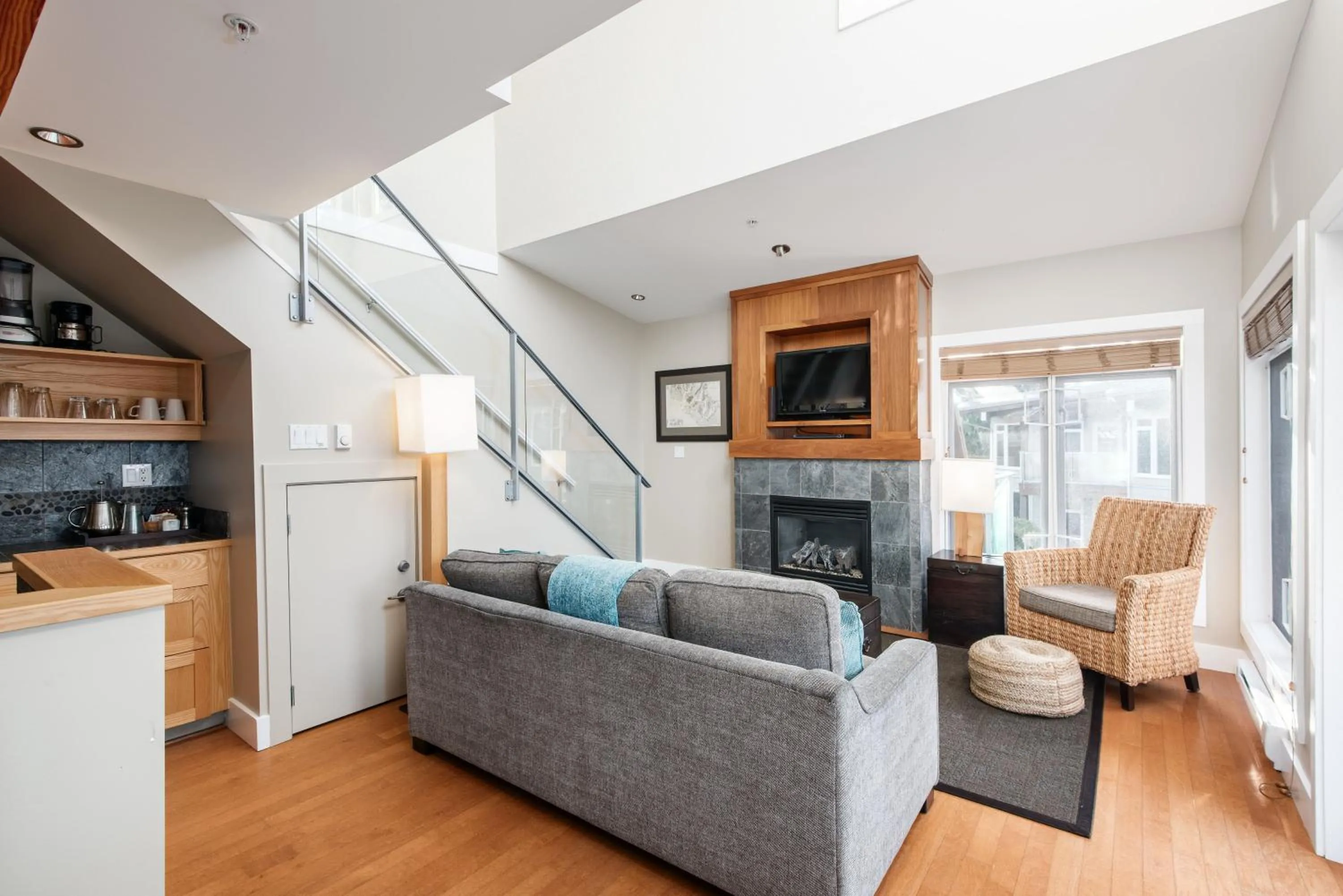 TV and multimedia in Cox Bay Beach Resort