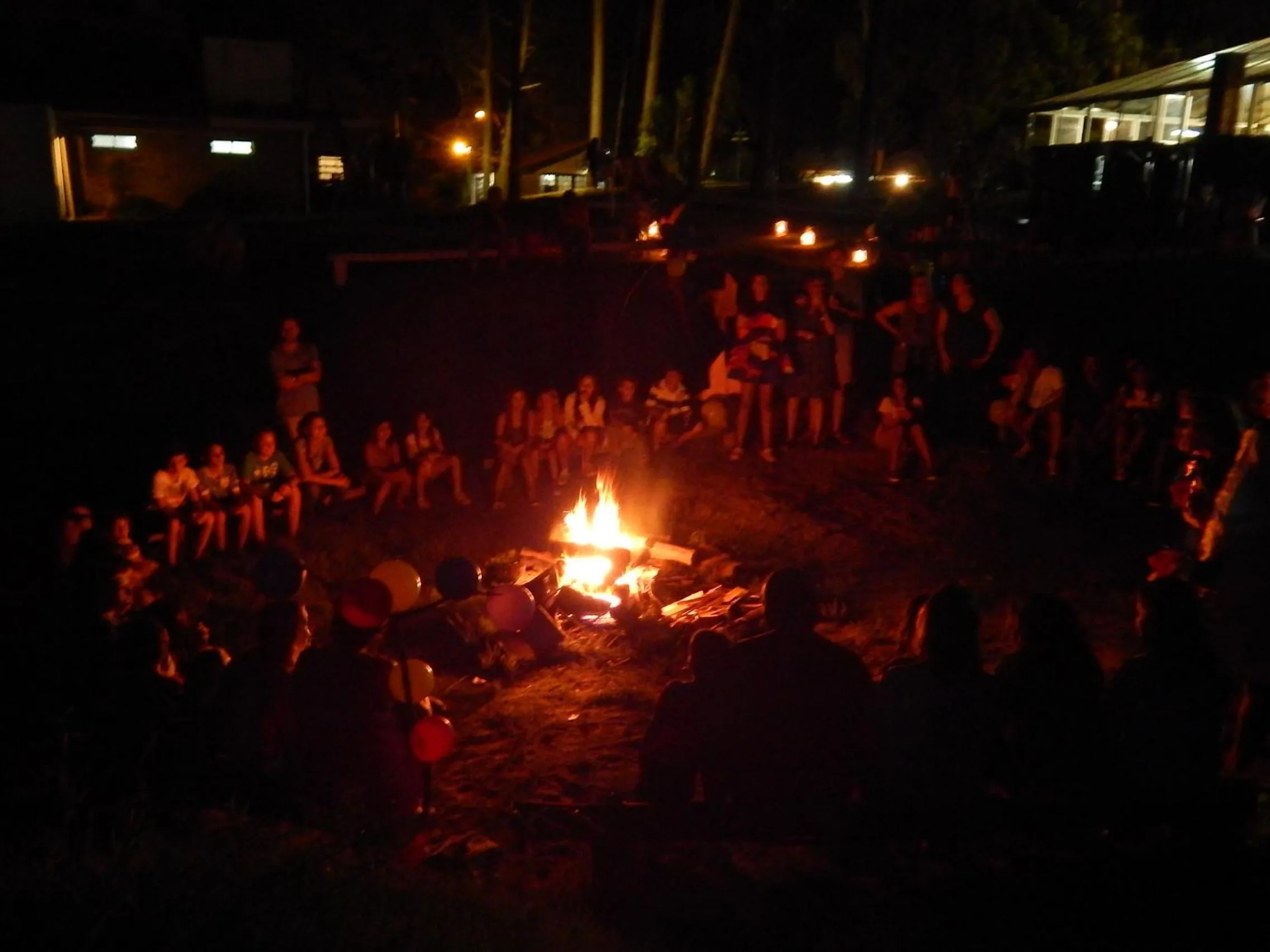 Evening entertainment in El Descubrimiento Resort Club