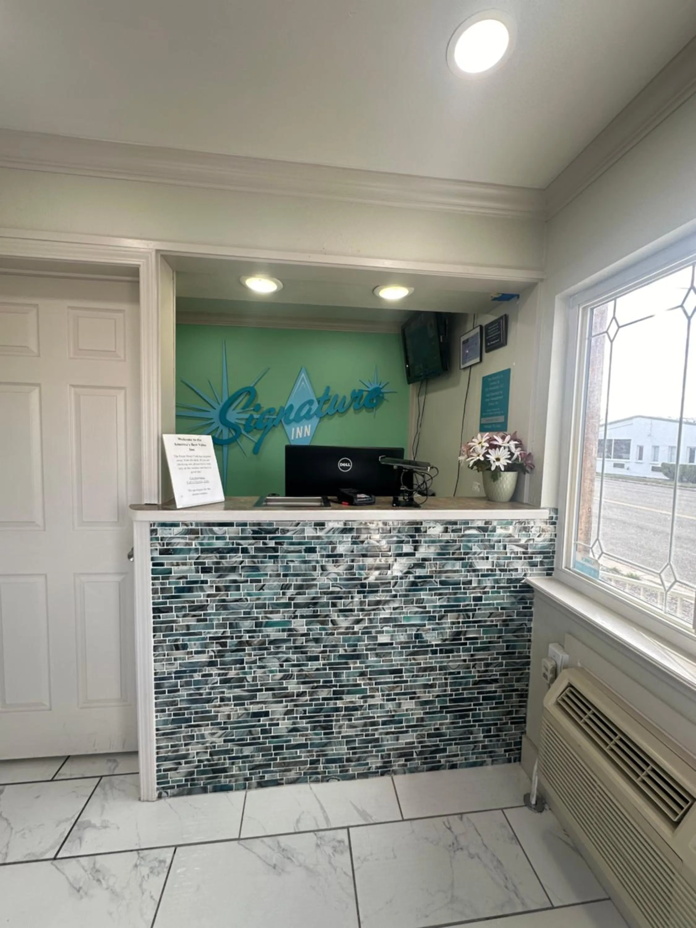 Lobby or reception in Americas Best Value Inn Winnemucca