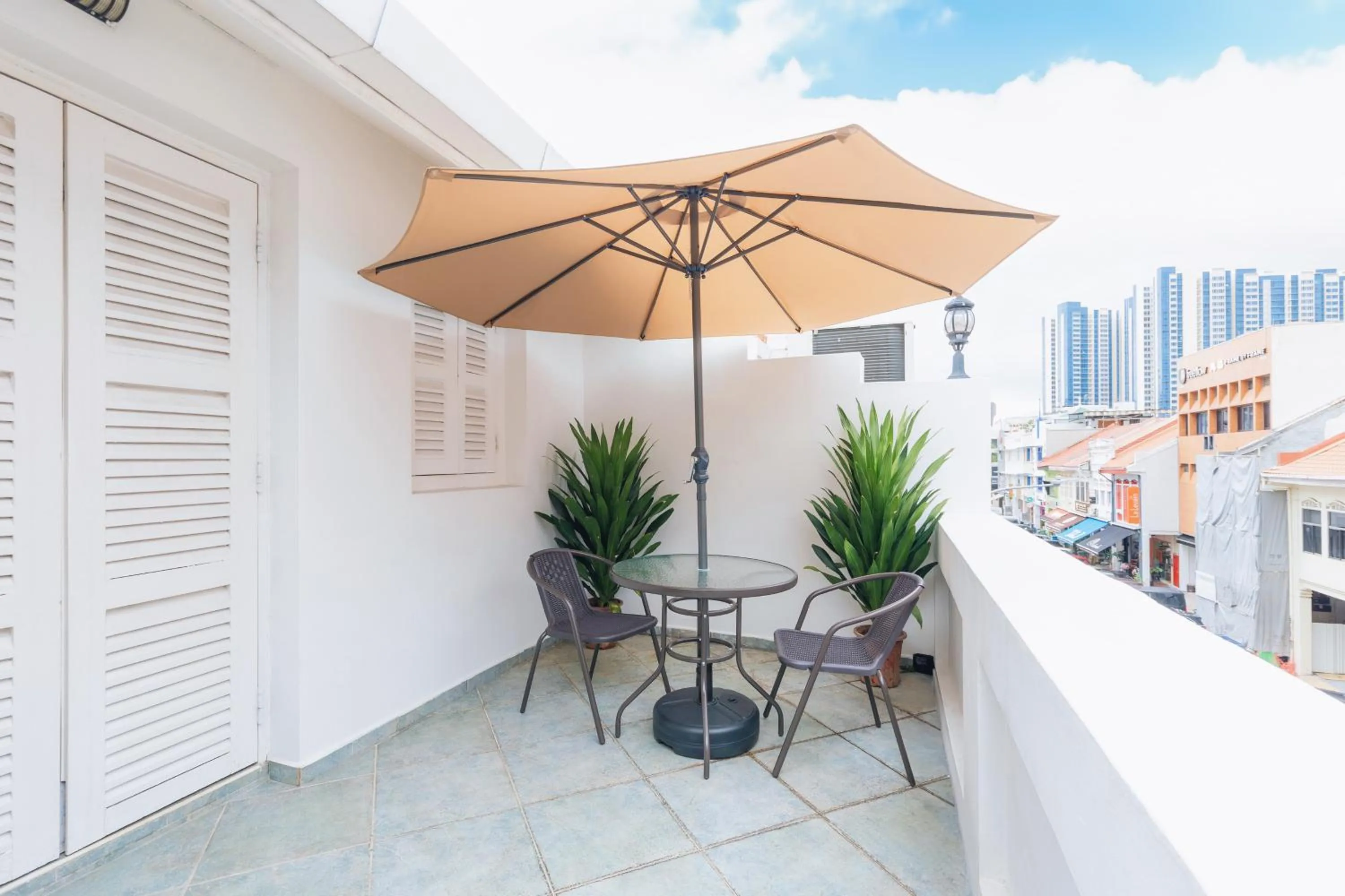 Balcony/Terrace in Harbour Ville Hotel - Hamilton