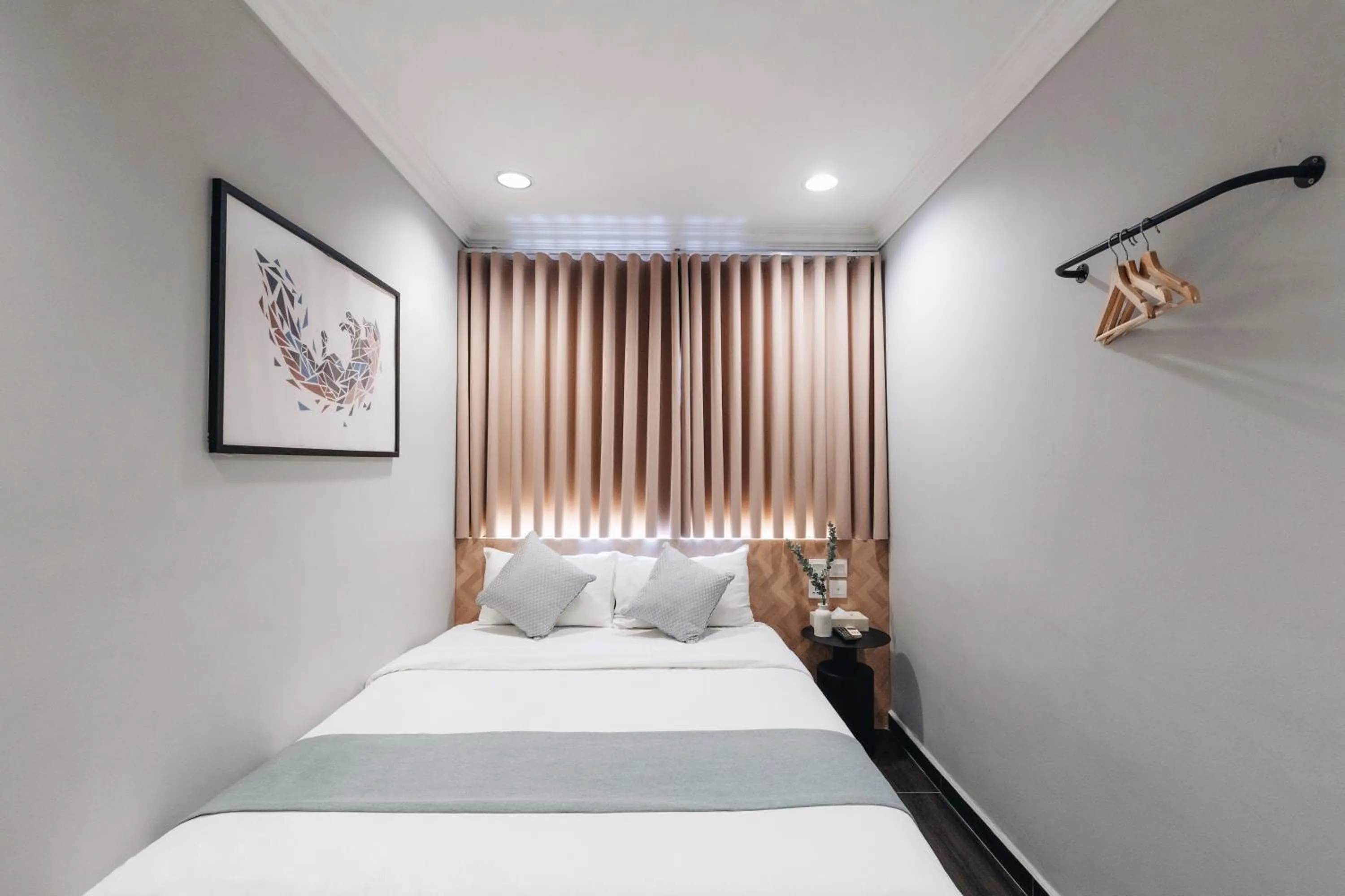 Bed in Harbour Ville Hotel - Hamilton