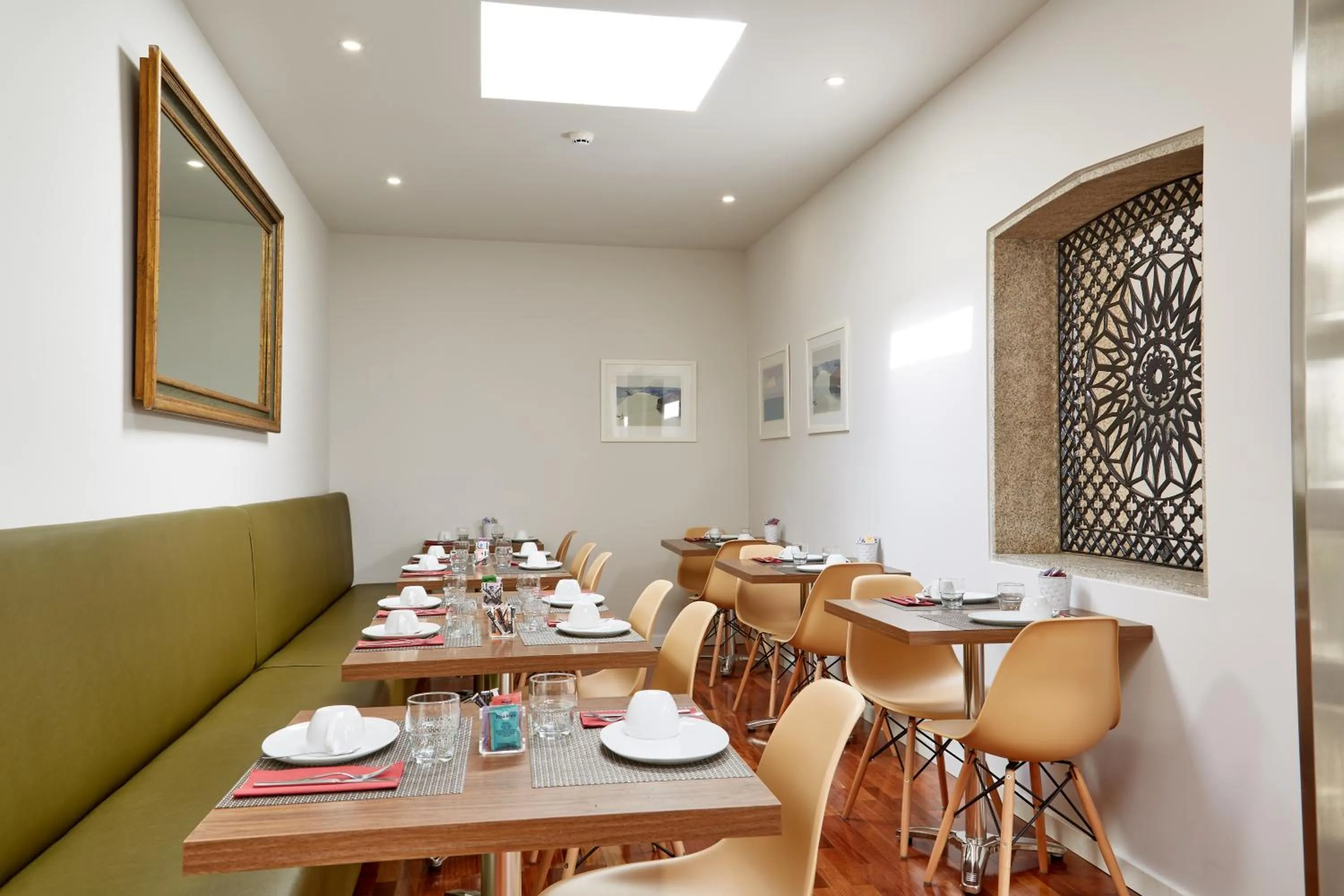 Buffet breakfast in Porto Domus Hotel