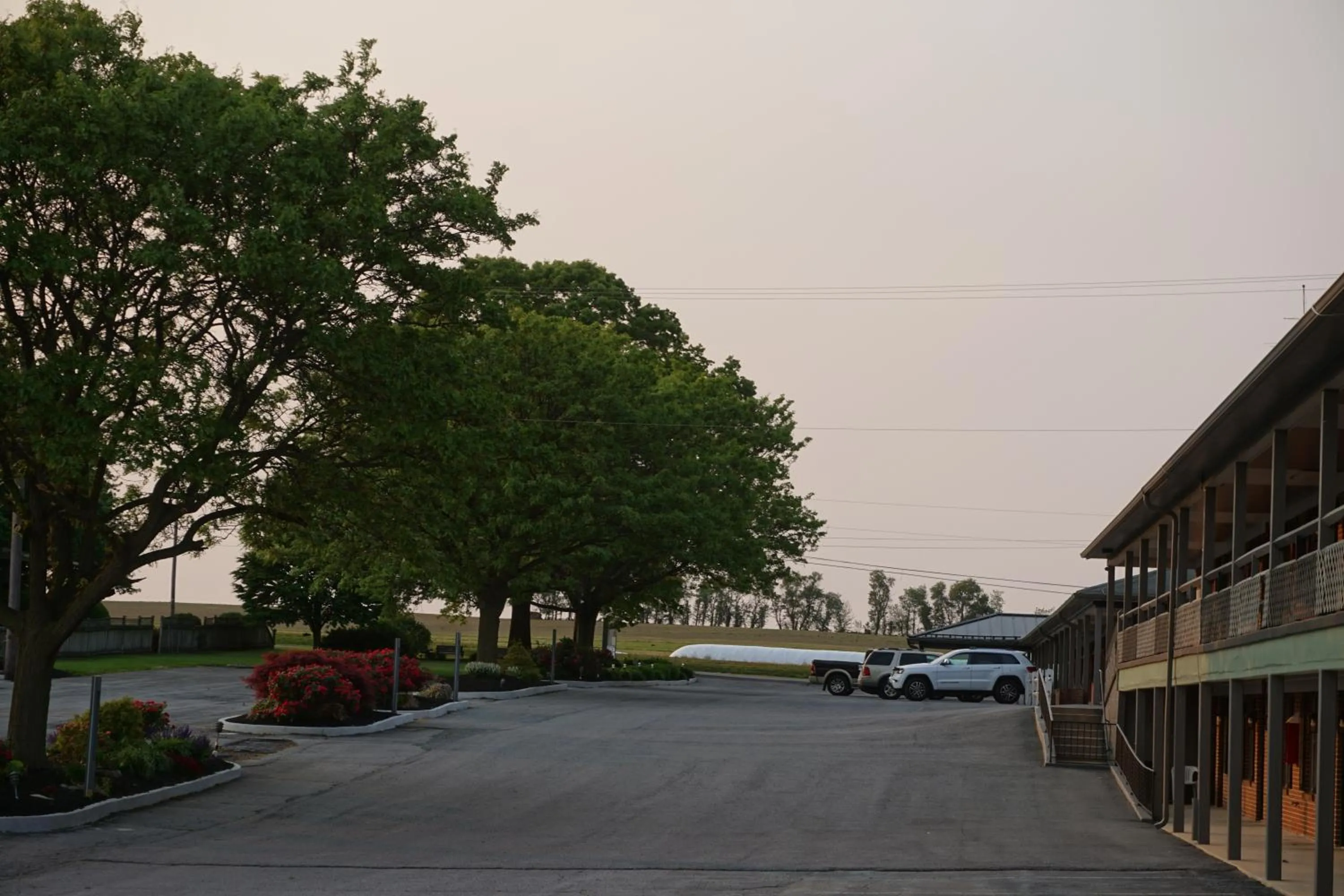 Parking in Harvest Drive Family Inn - Renovated Rooms