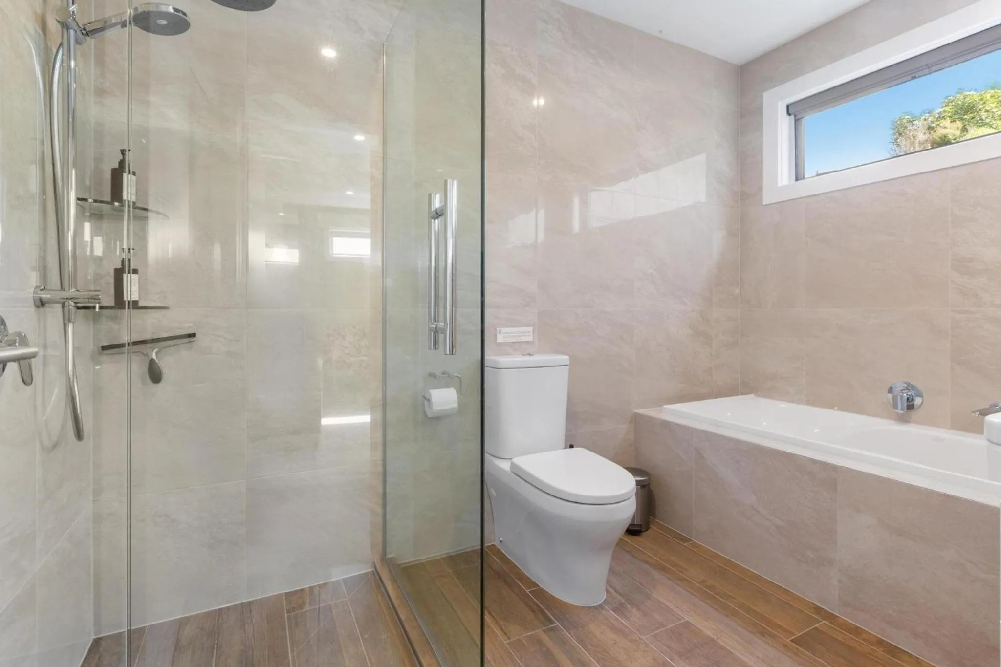 Bathroom in Aston Road Villa Bed & Breakfast