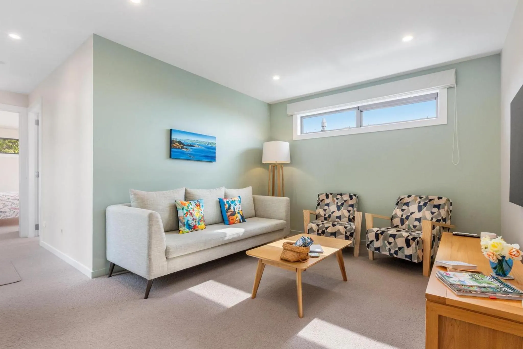 Seating area in Aston Road Villa Bed & Breakfast