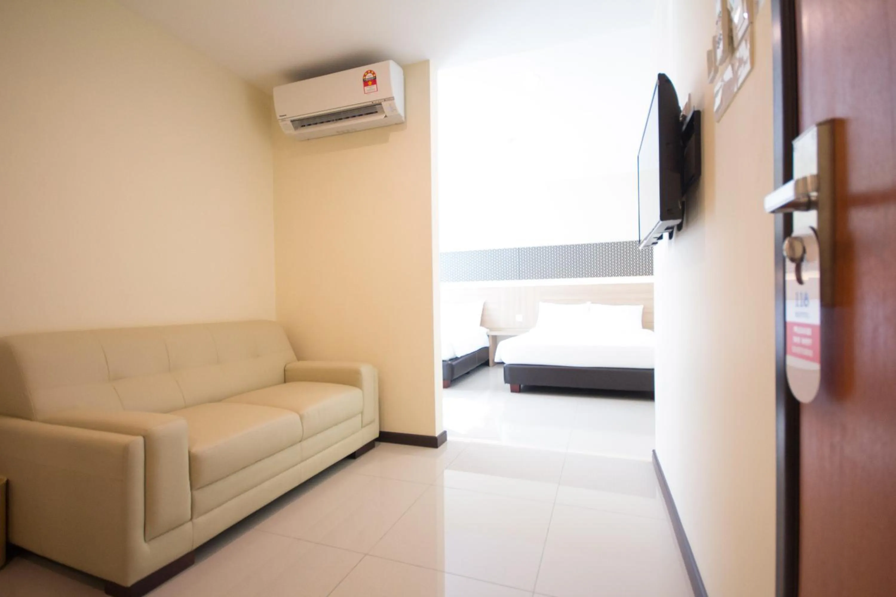 Bedroom, Bed in 118 Hotel Macalister