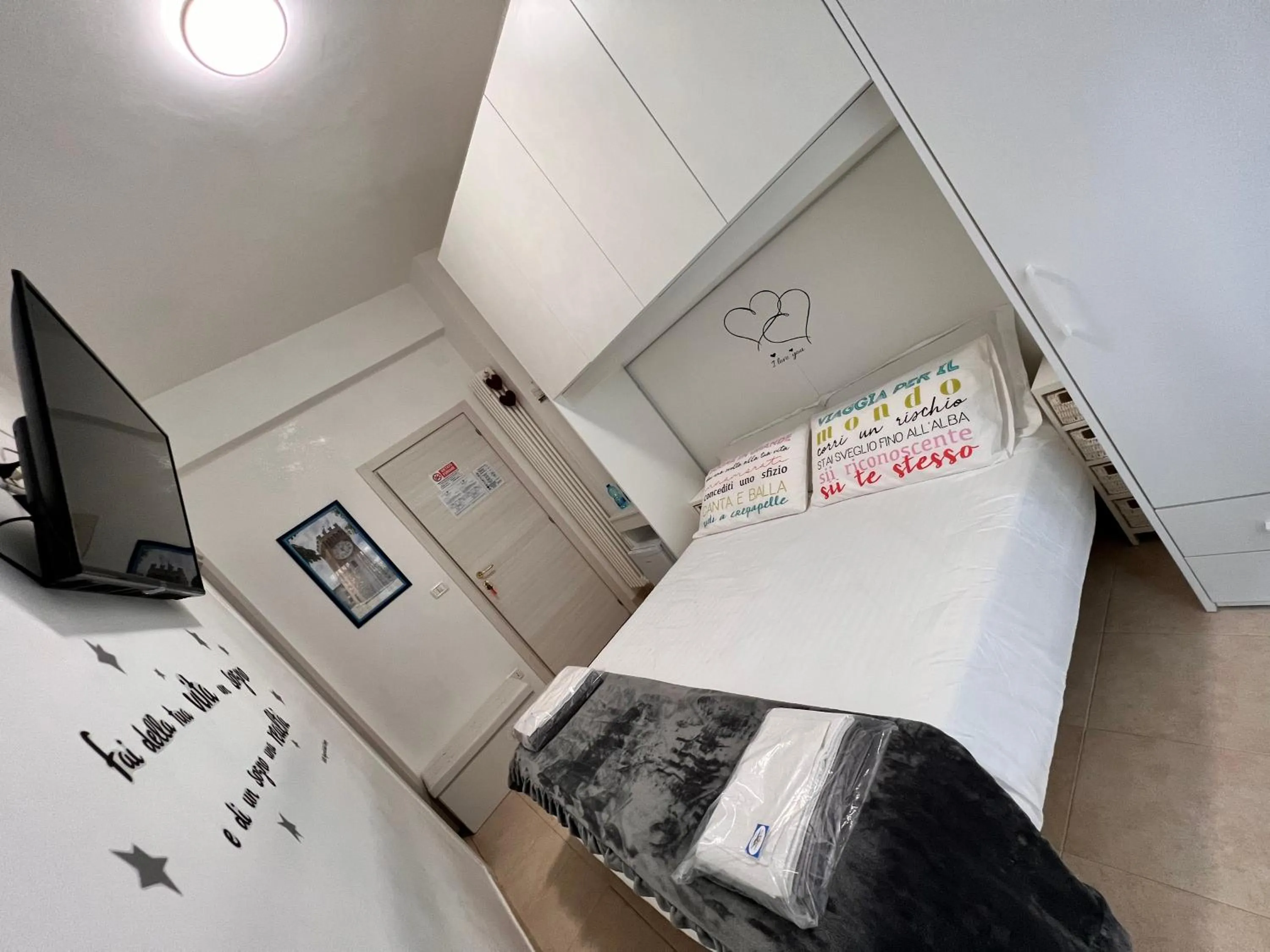 Bedroom, Bed in Mare D’amare