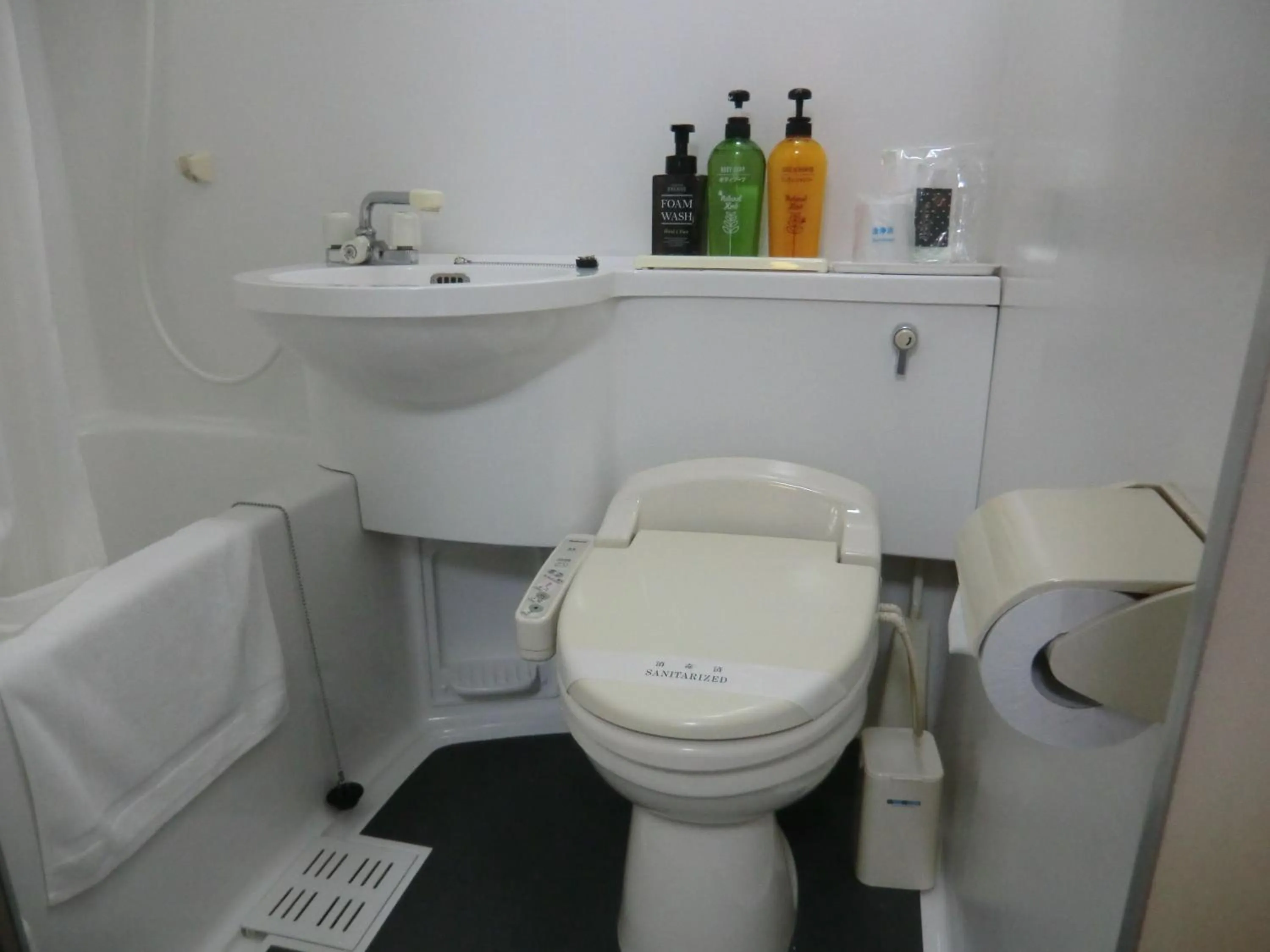 Bathroom in Azu Garden Nippombashi