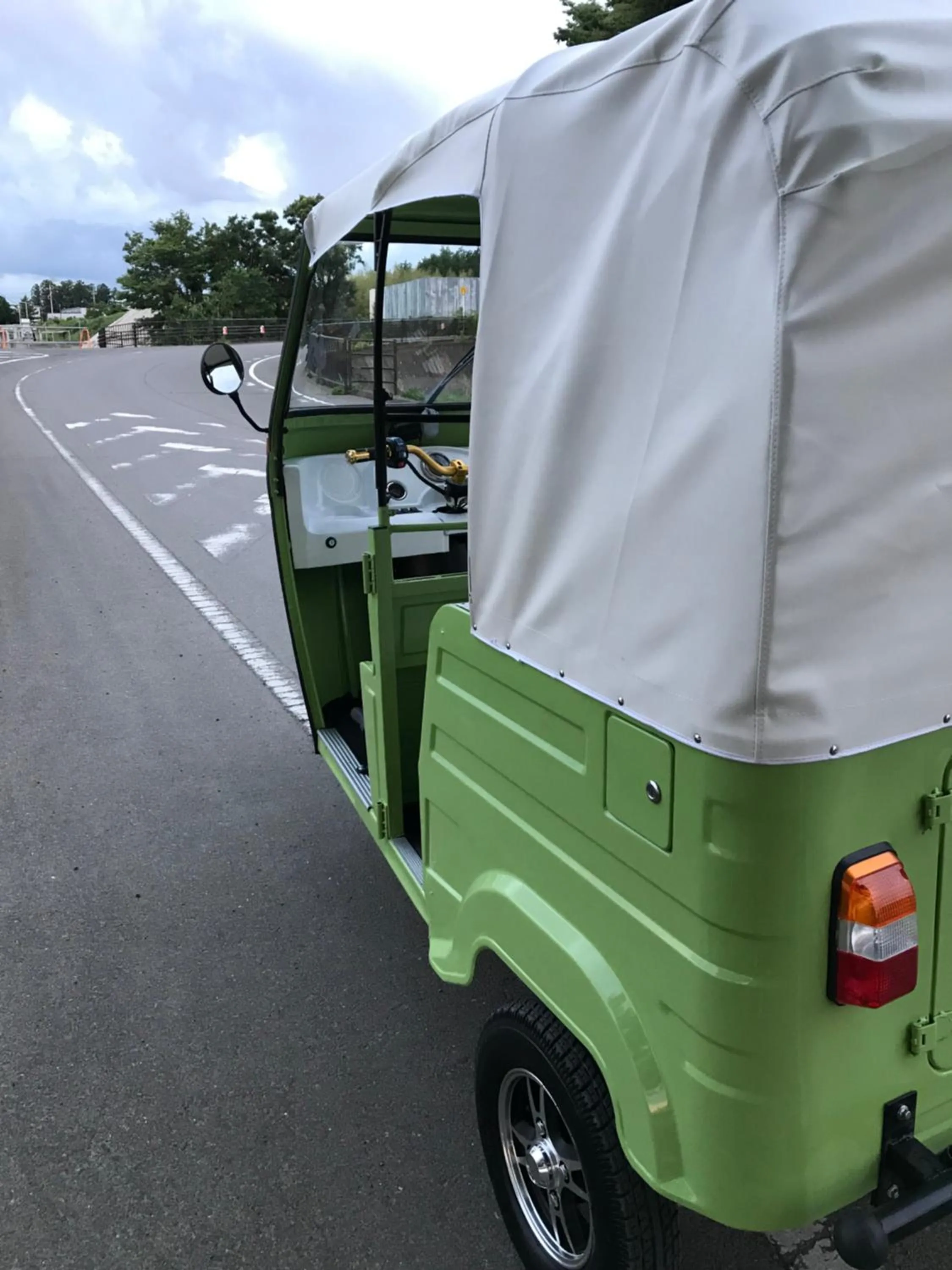 Area and facilities in Tuktuk House