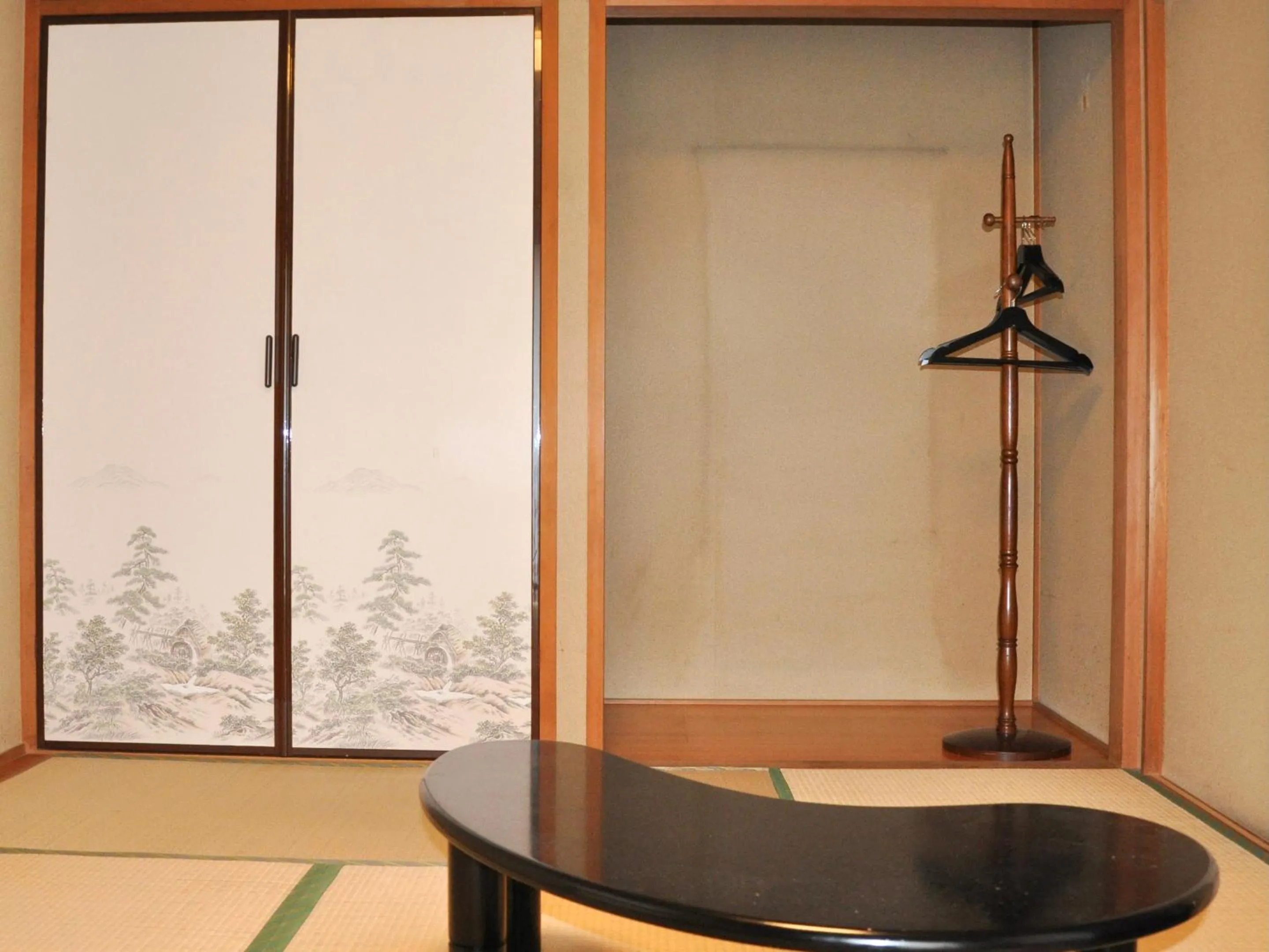 Photo of the whole room in Tuktuk House