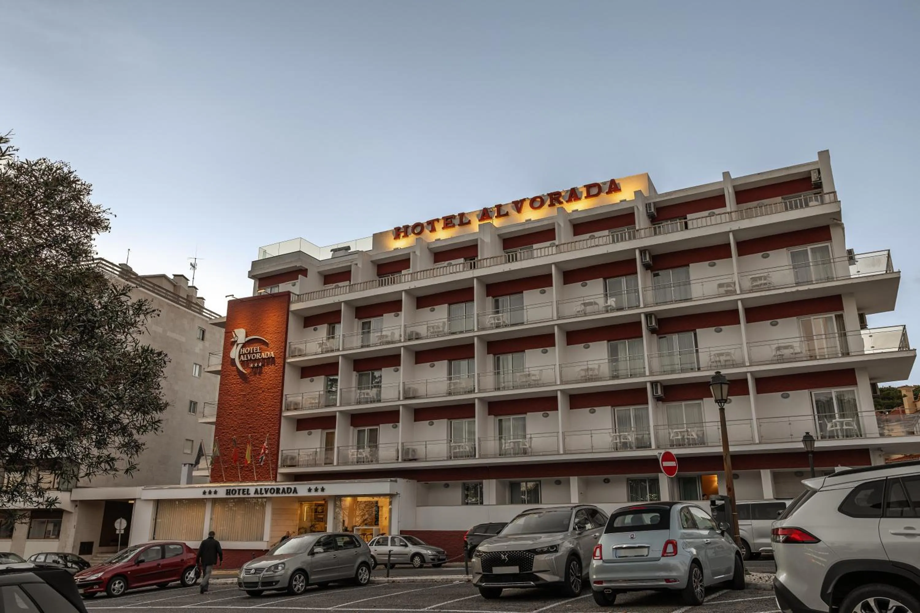 Property building in Hotel Alvorada