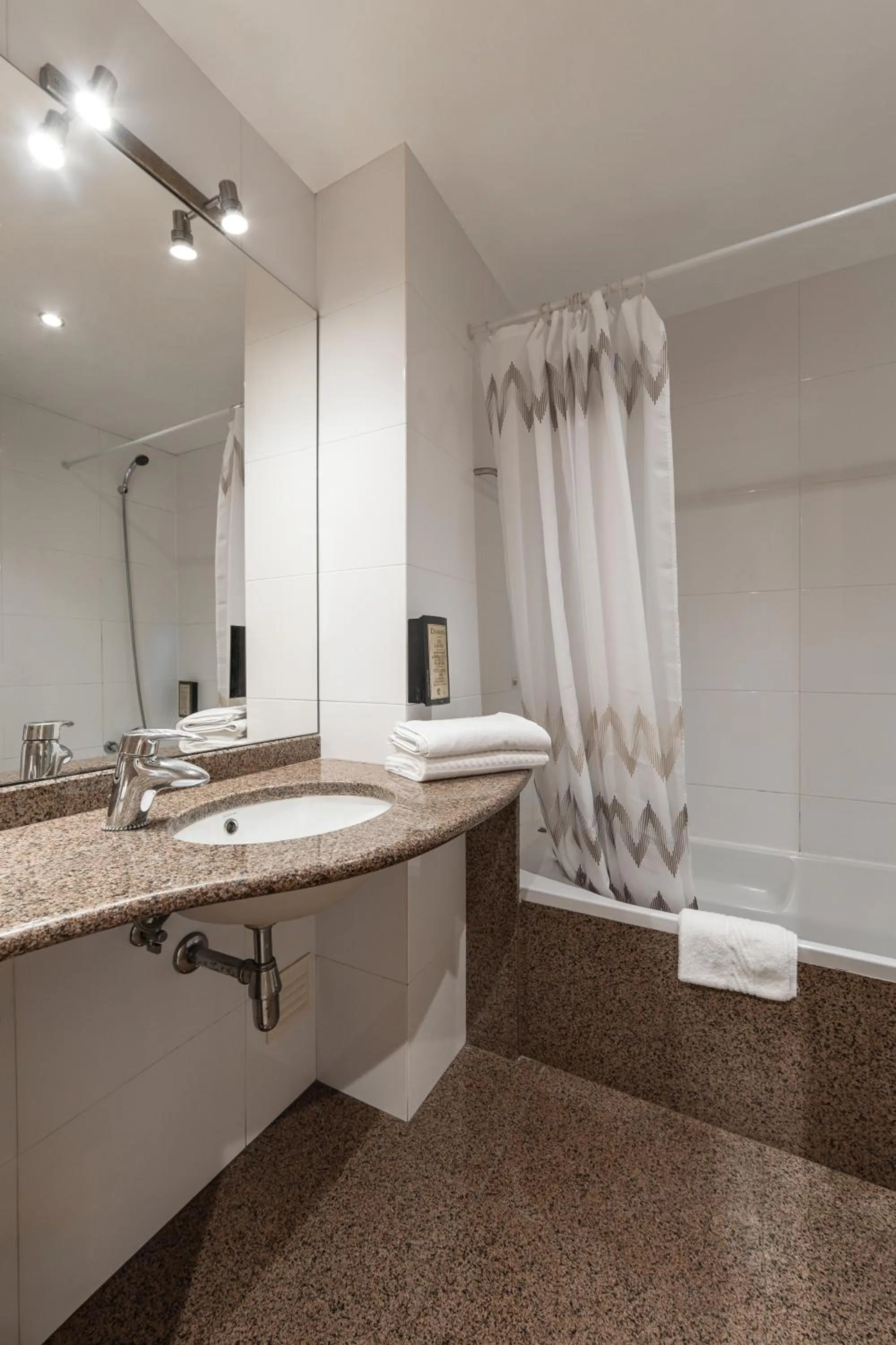 Bathroom in Hotel Alvorada