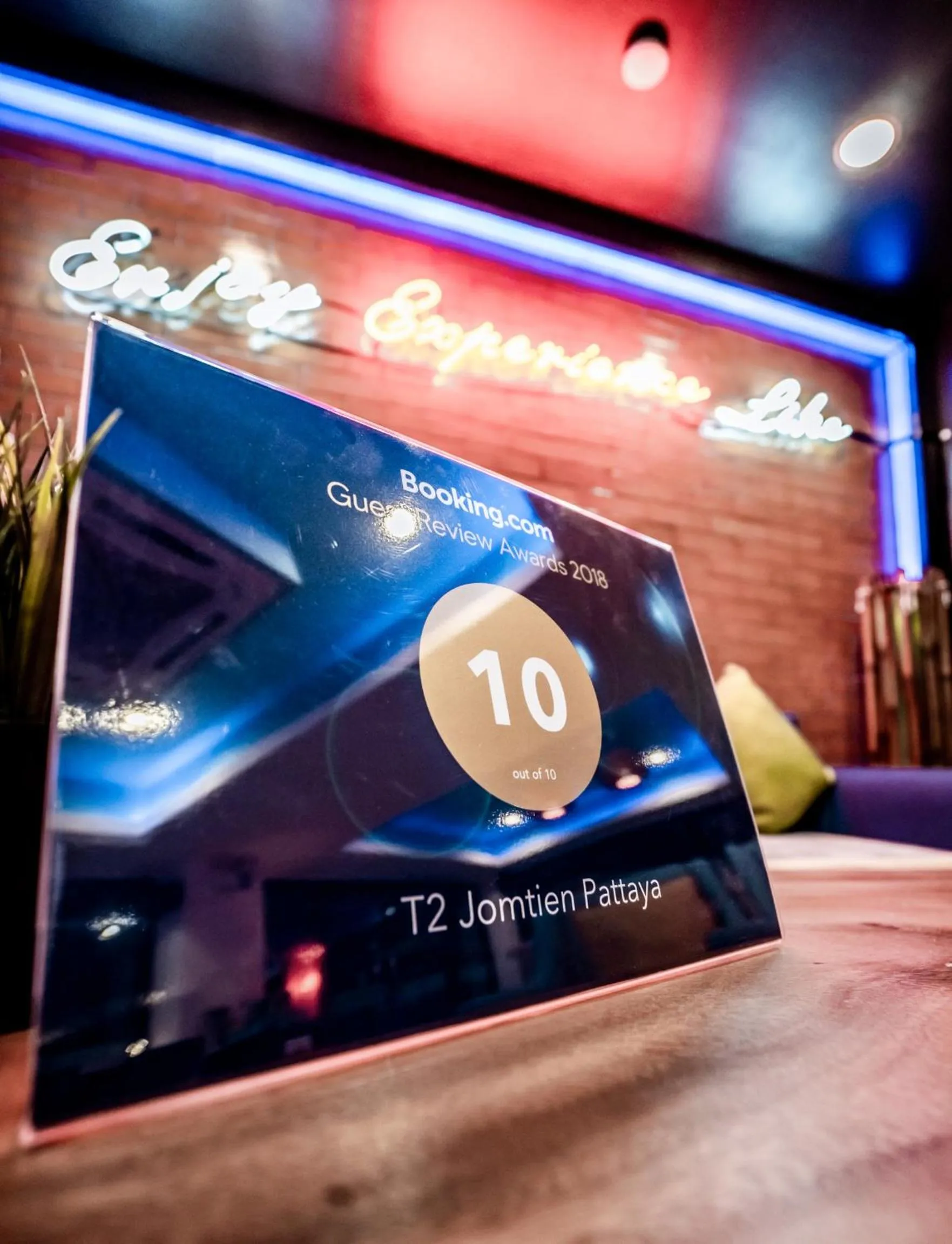 Certificate/Award in T2 Jomtien Pattaya