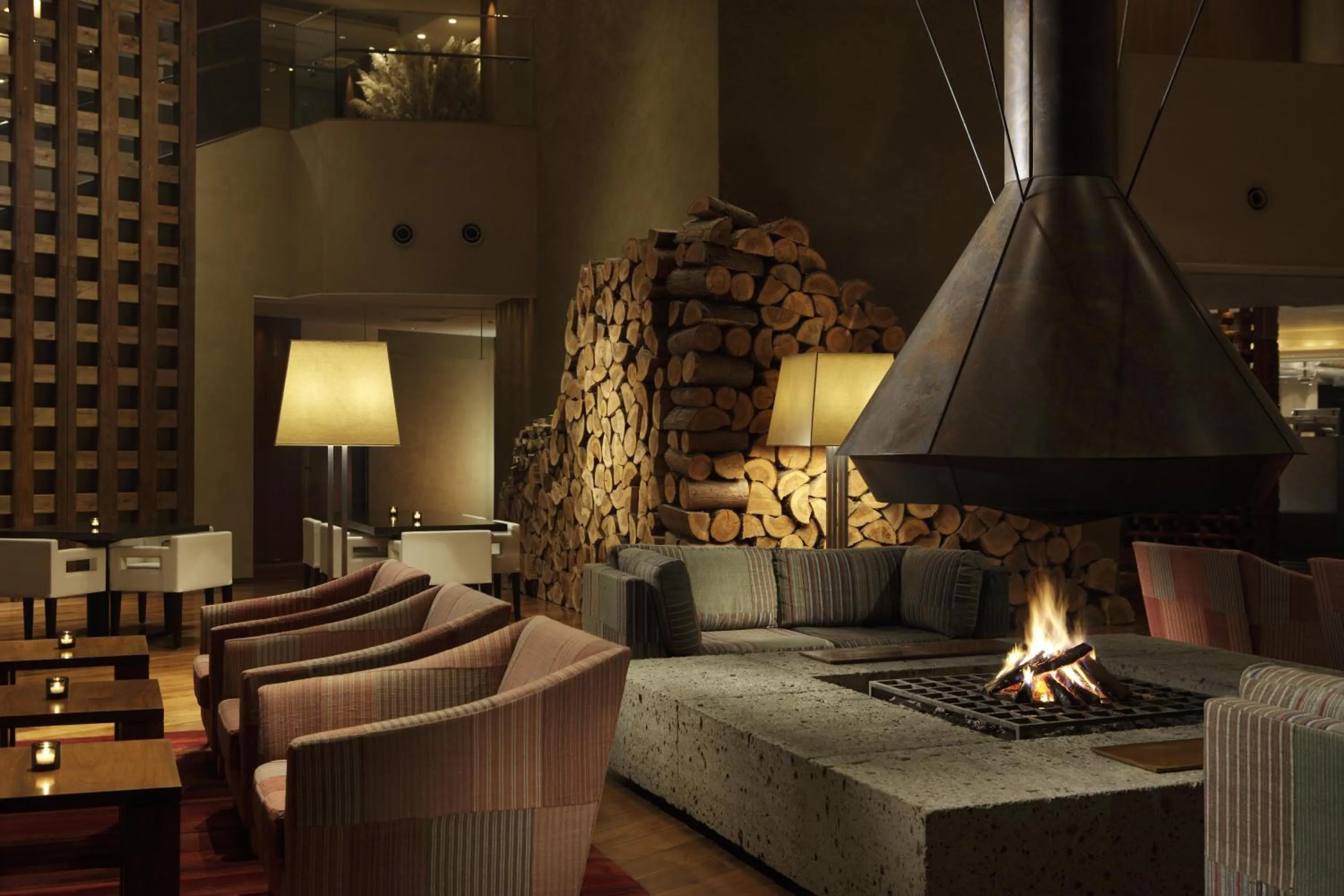 Lounge or bar in Hyatt Regency Hakone Resort and Spa