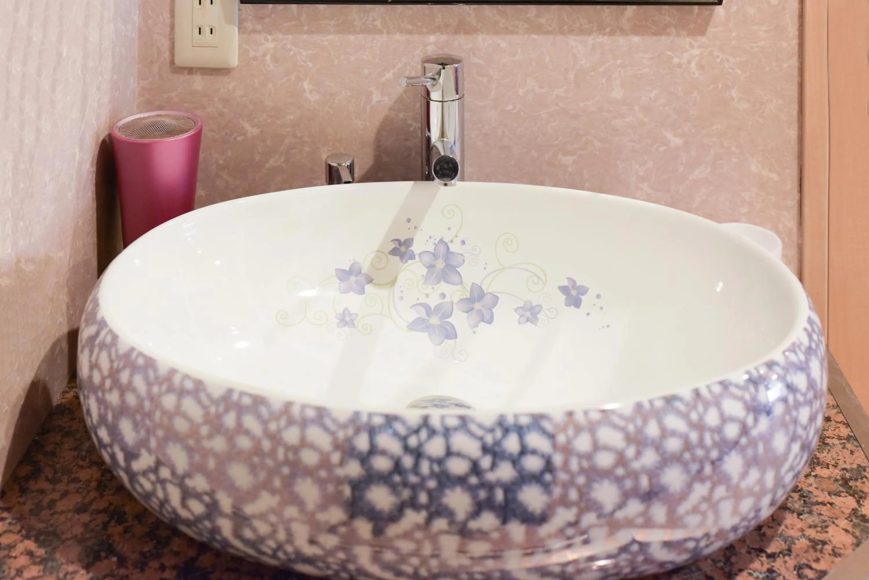 Bathroom in Yoyogi House