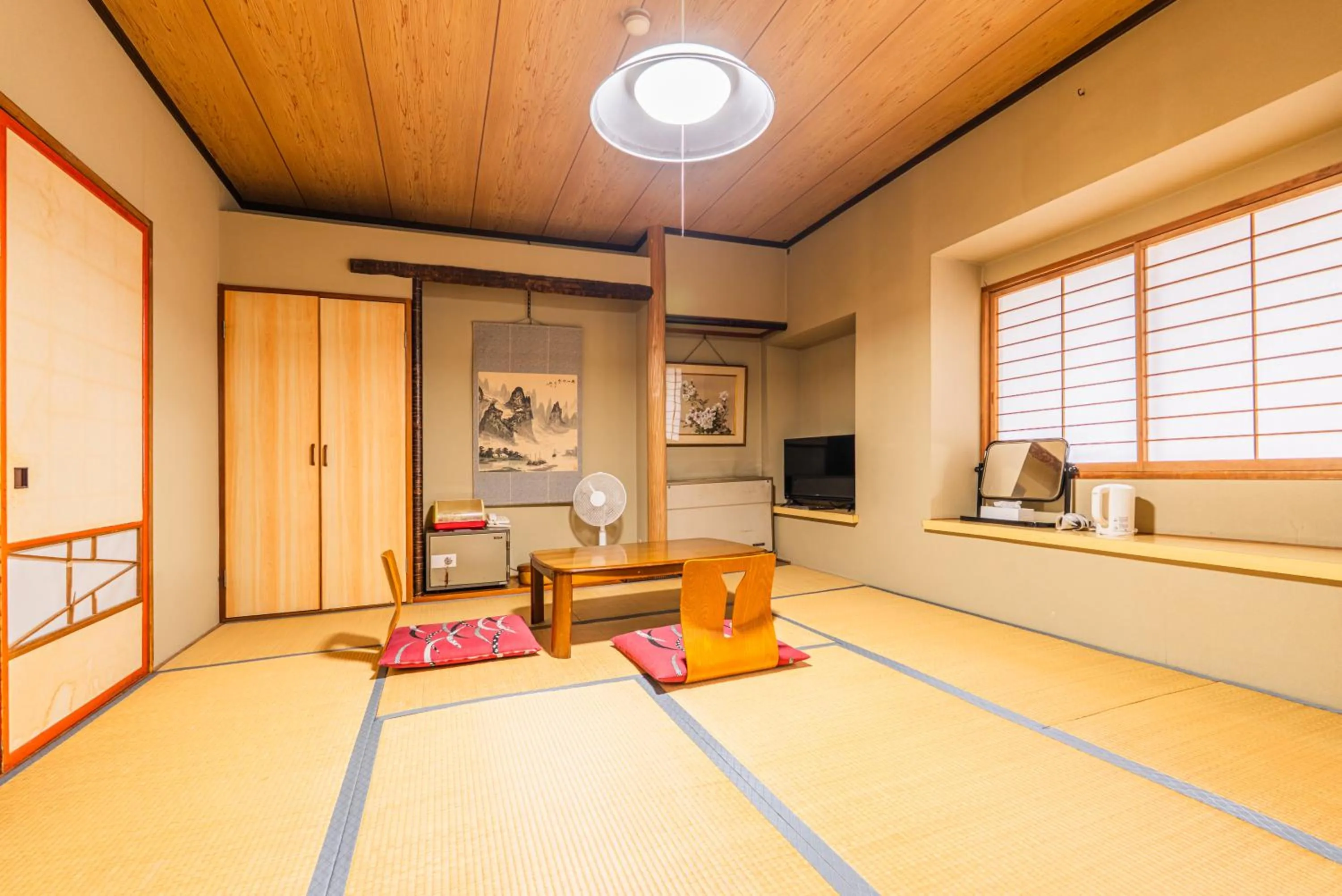 Photo of the whole room in Kaneki Hotel