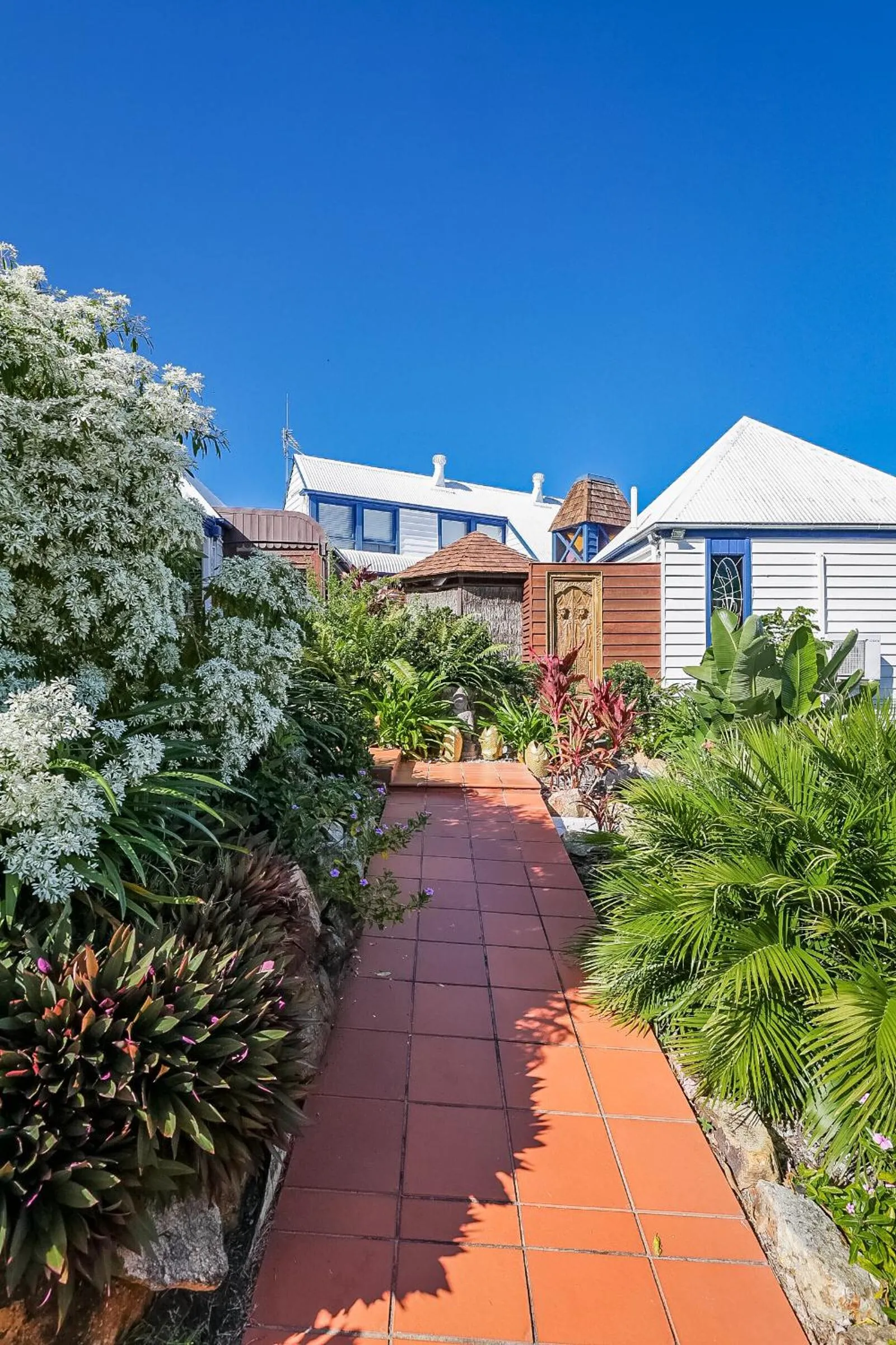 Garden in 1770 Sovereign Lodge Retreat