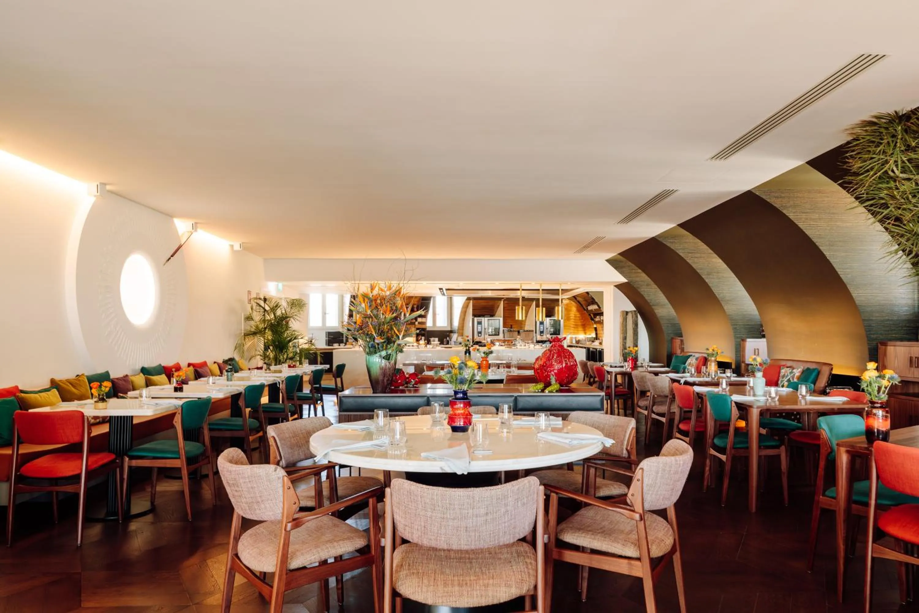 Restaurant/places to eat in Bairro Alto Hotel
