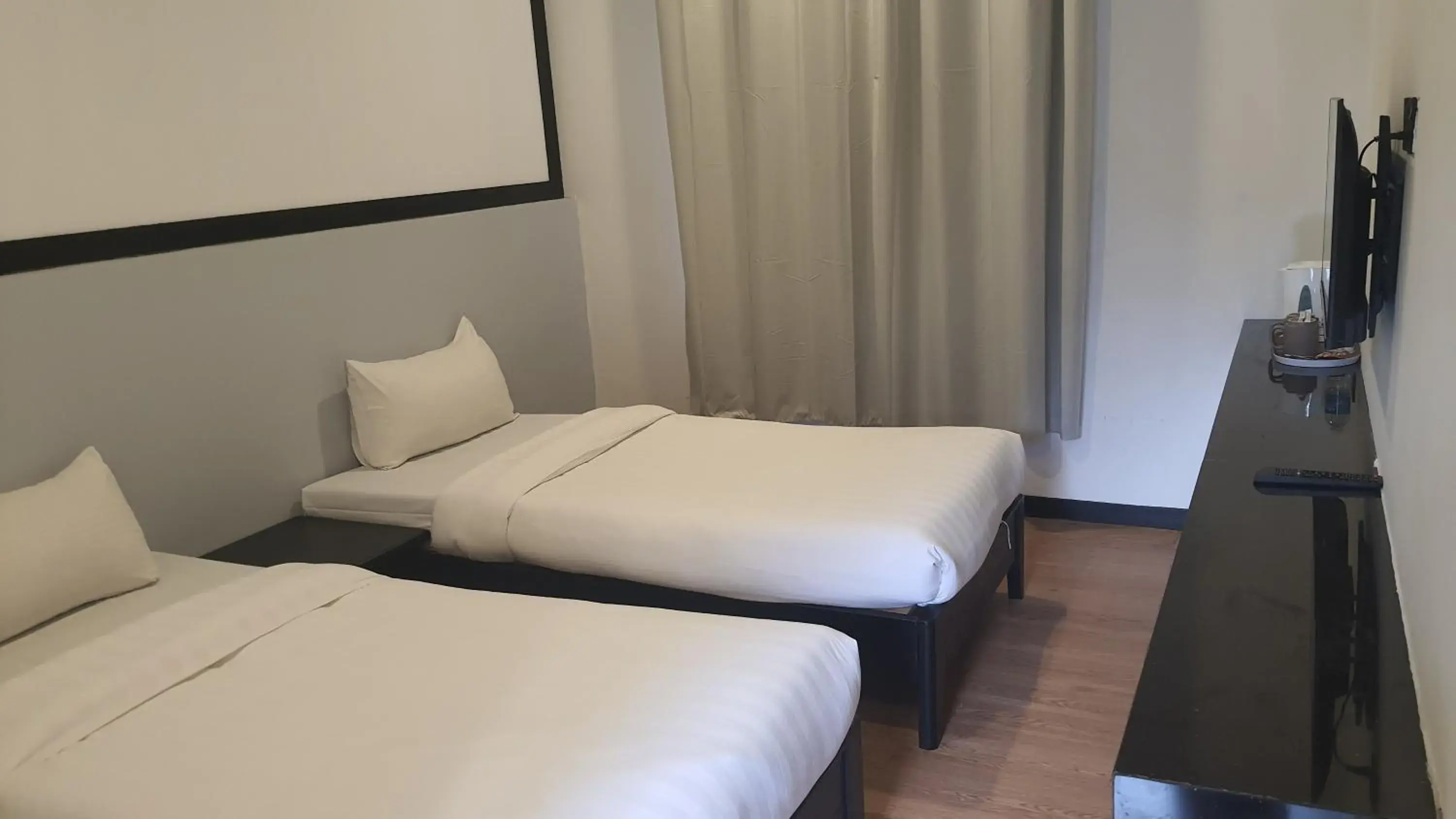 Standard Twin Room - single occupancy in H Benjamin Residence Standard Twin Room - single occupancy in H Benjamin Residence