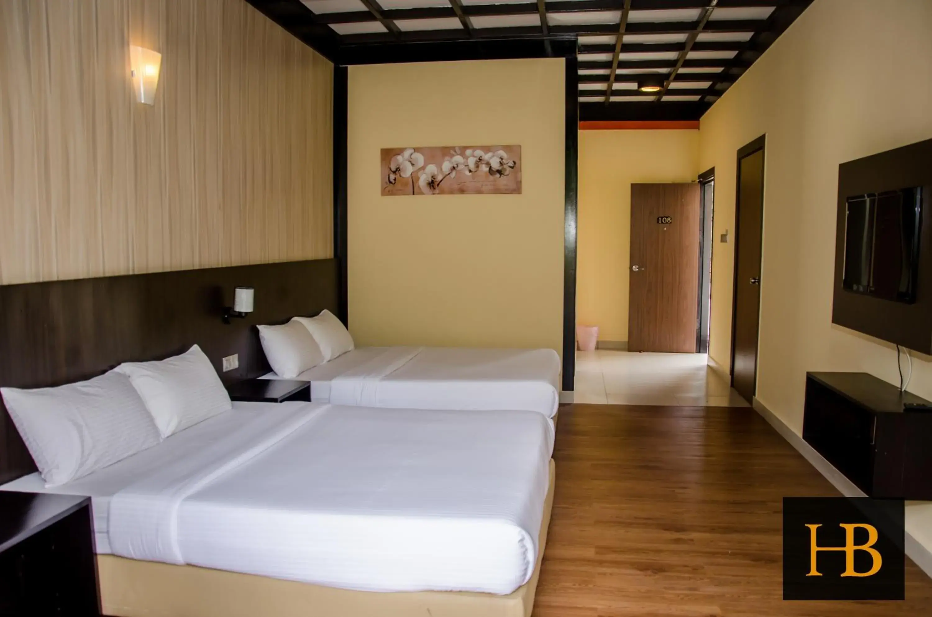 Deluxe Quadruple Room in H Benjamin Residence Deluxe Quadruple Room in H Benjamin Residence