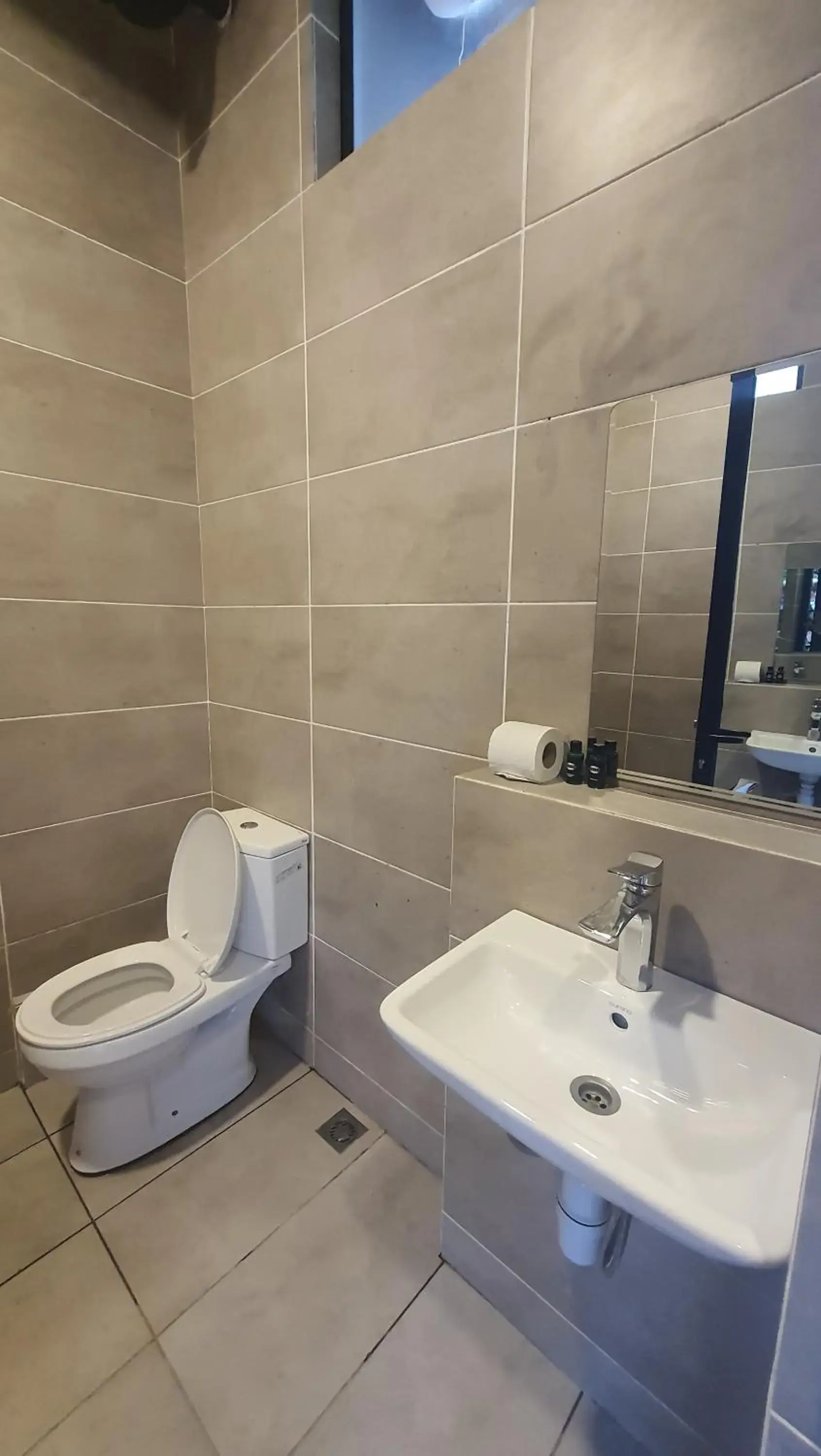 Standard Double Room in H Benjamin Residence Standard Double Room in H Benjamin Residence