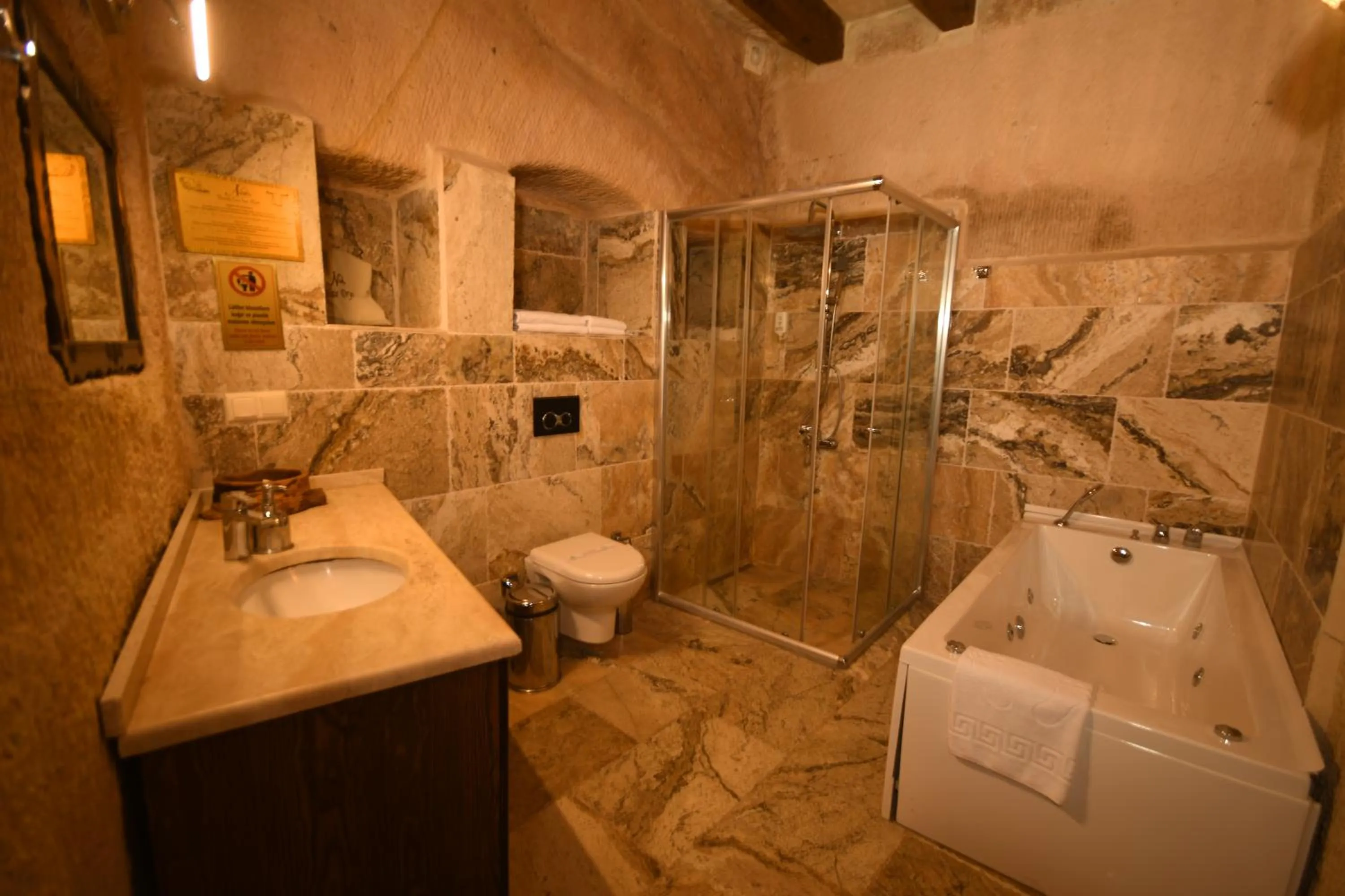 Bathroom in NOSTALJİ CAVE SUİT HOTEL