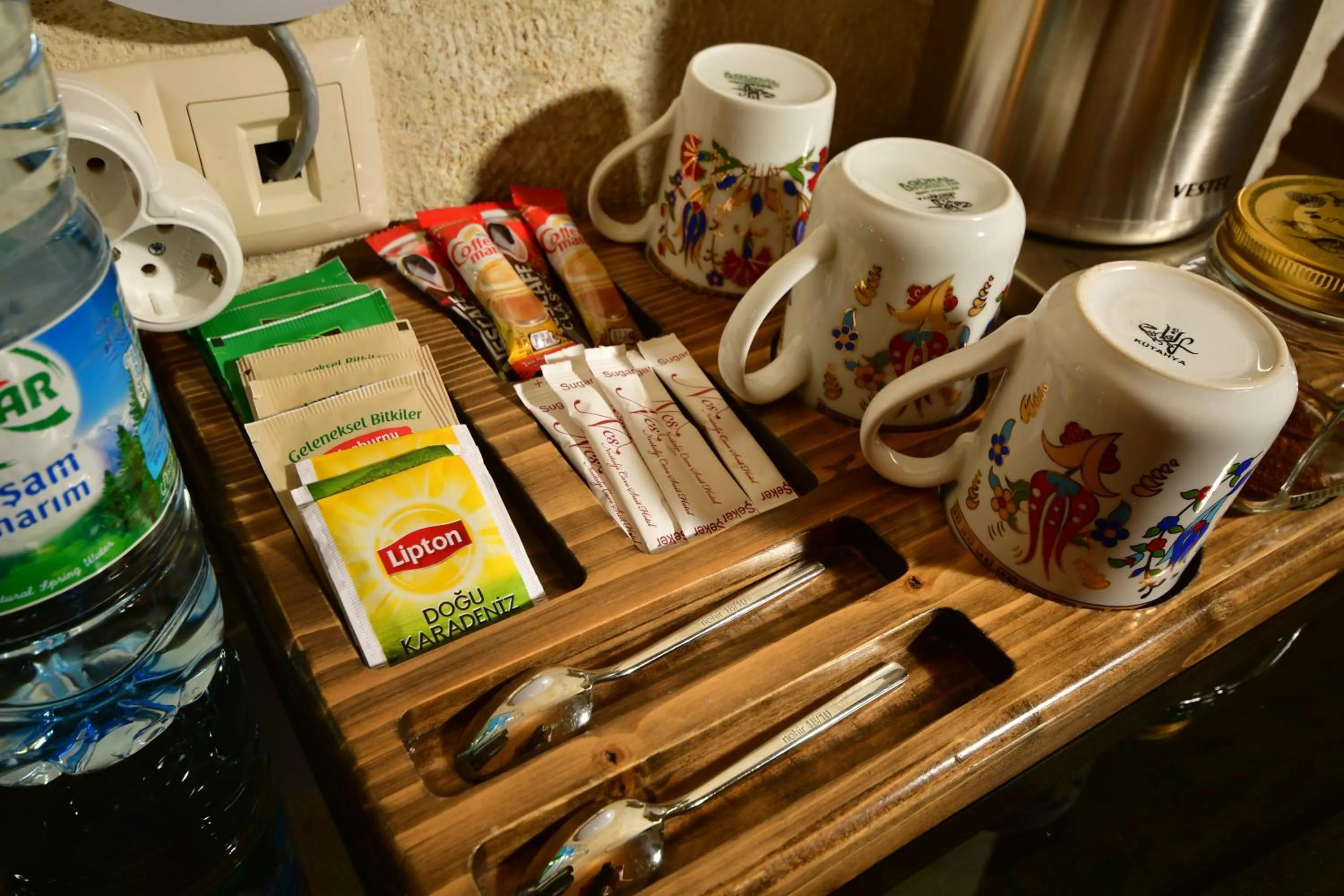 Coffee/tea facilities in NOSTALJİ CAVE SUİT HOTEL