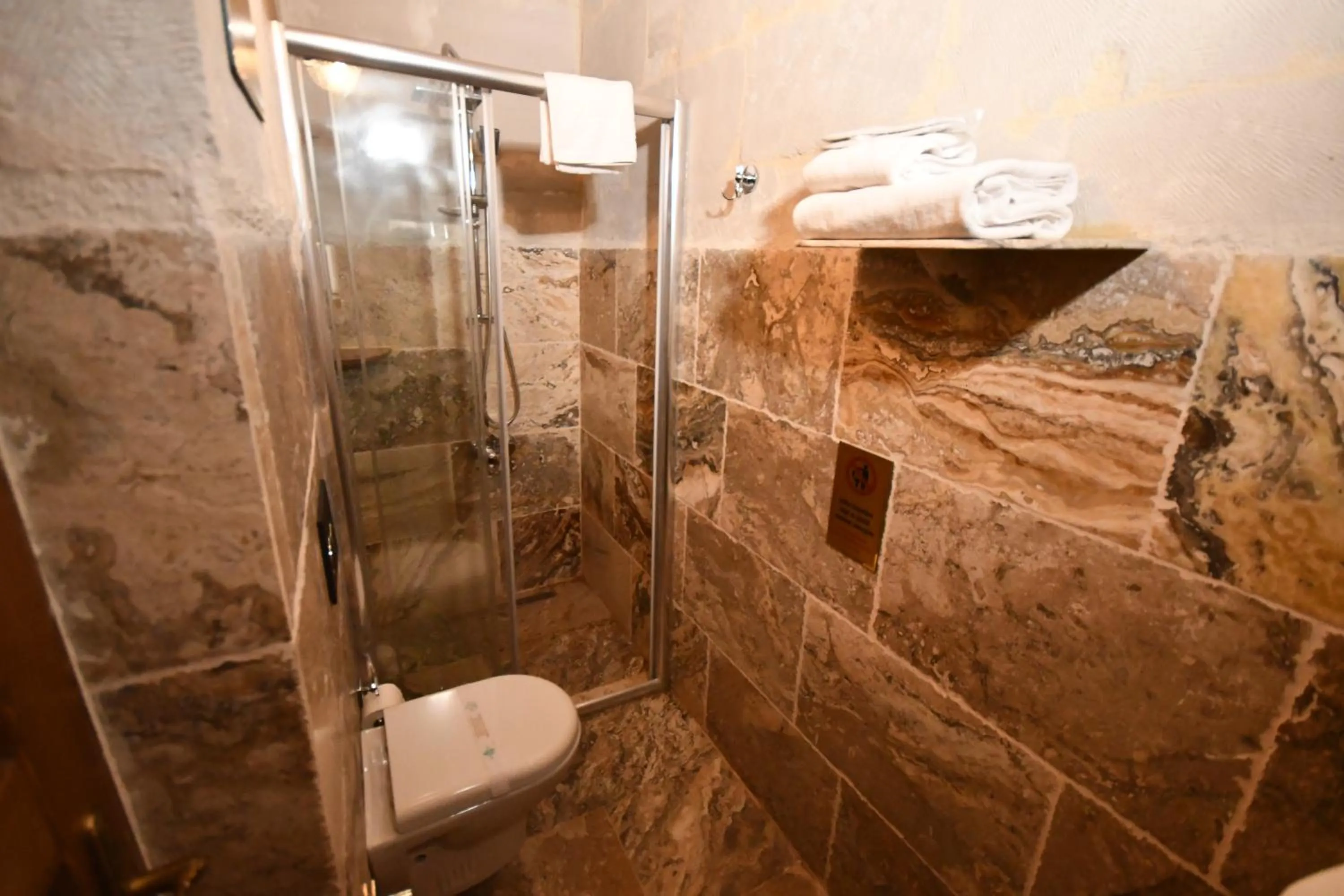 Bathroom in NOSTALJİ CAVE SUİT HOTEL