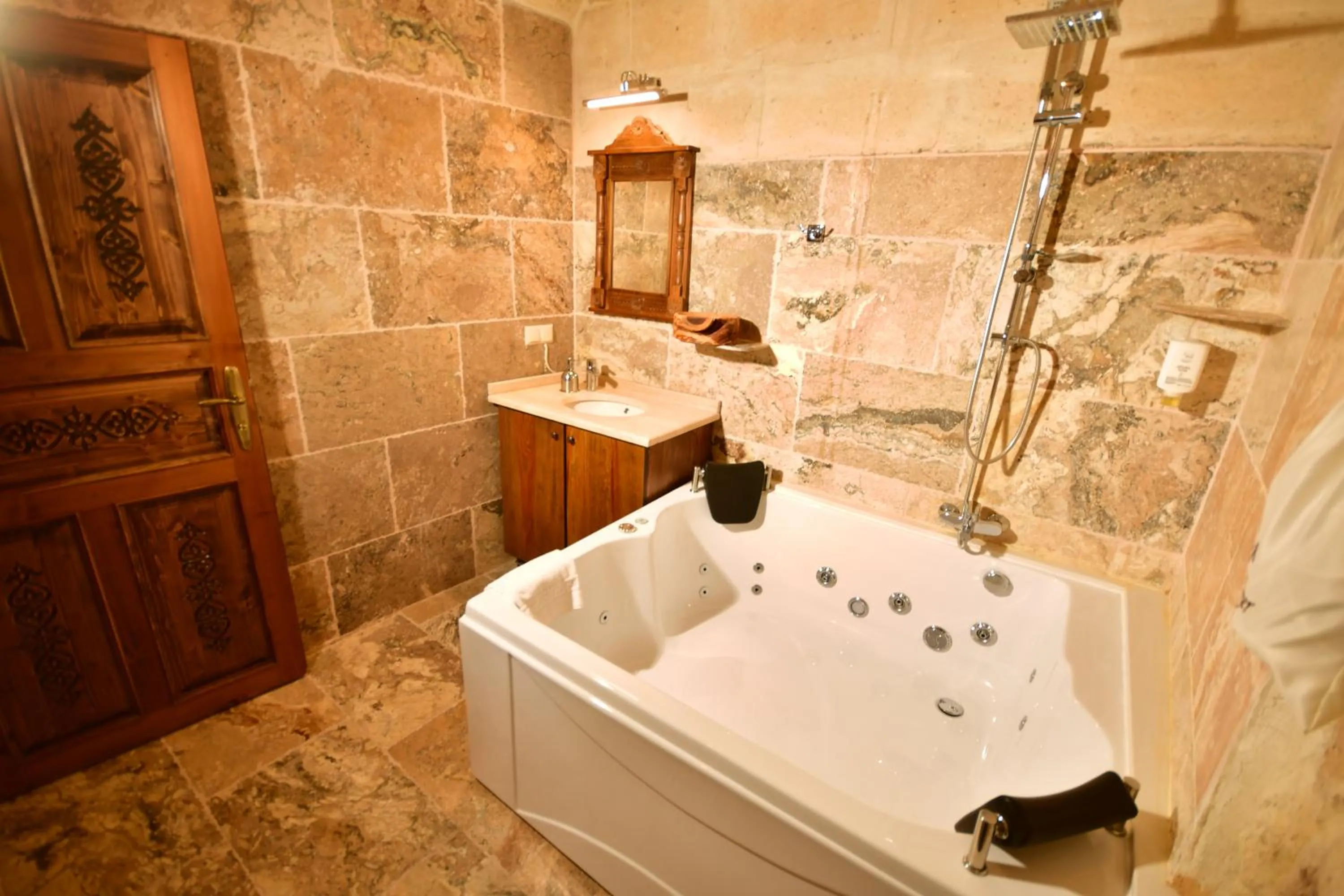 Bathroom in NOSTALJİ CAVE SUİT HOTEL