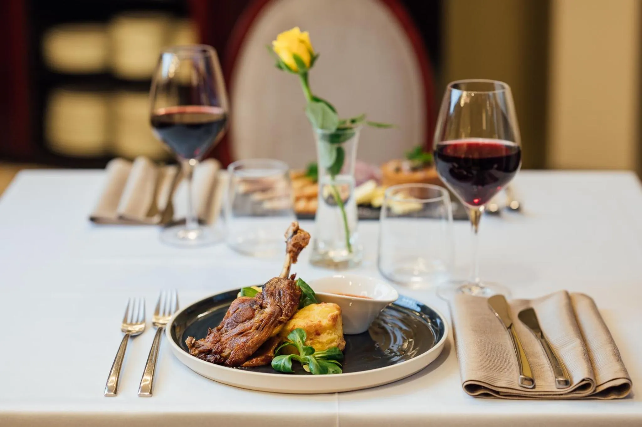 Food and drinks in L`Art Hotel Carei