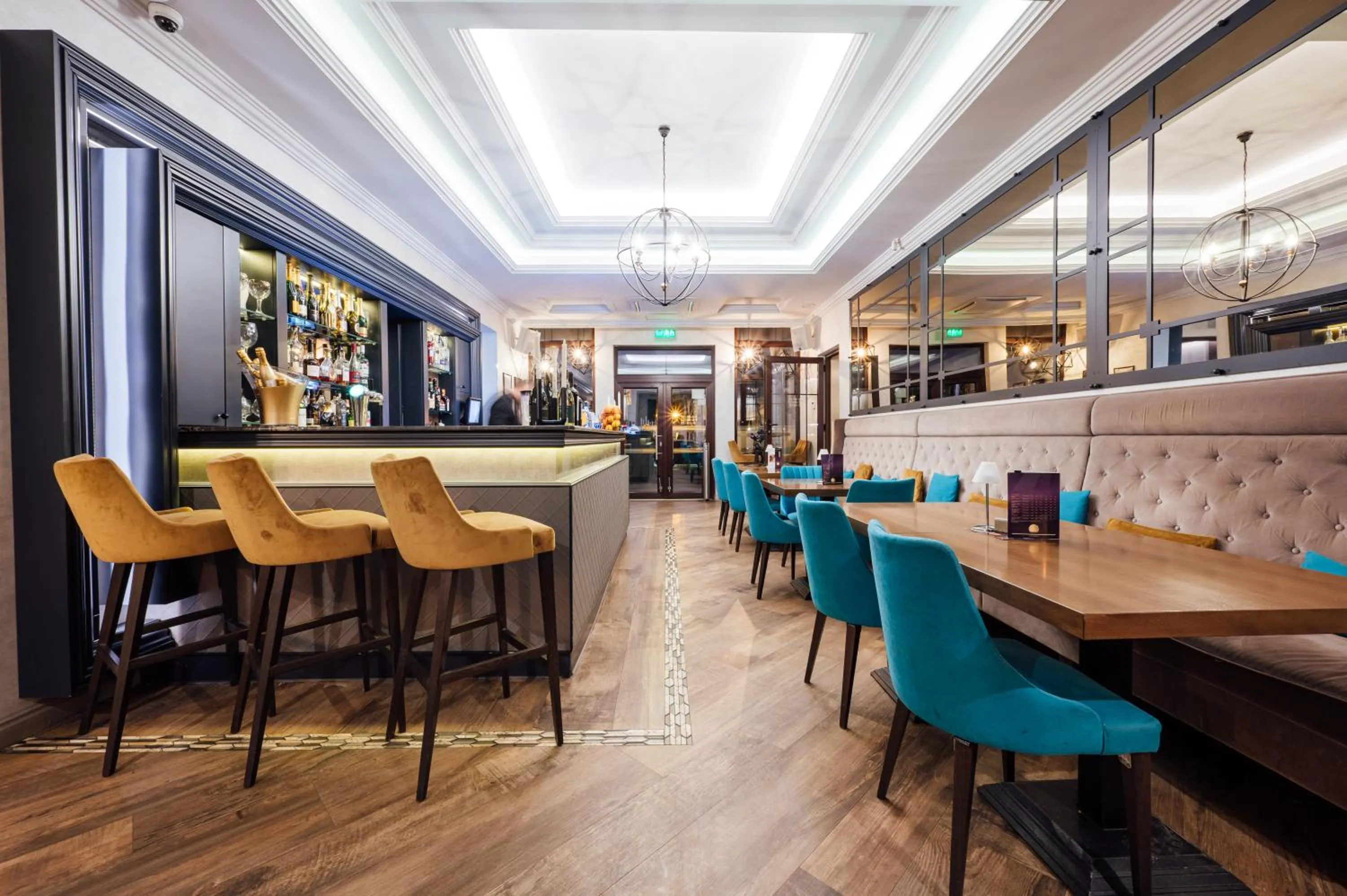 Restaurant/places to eat in L`Art Hotel Carei