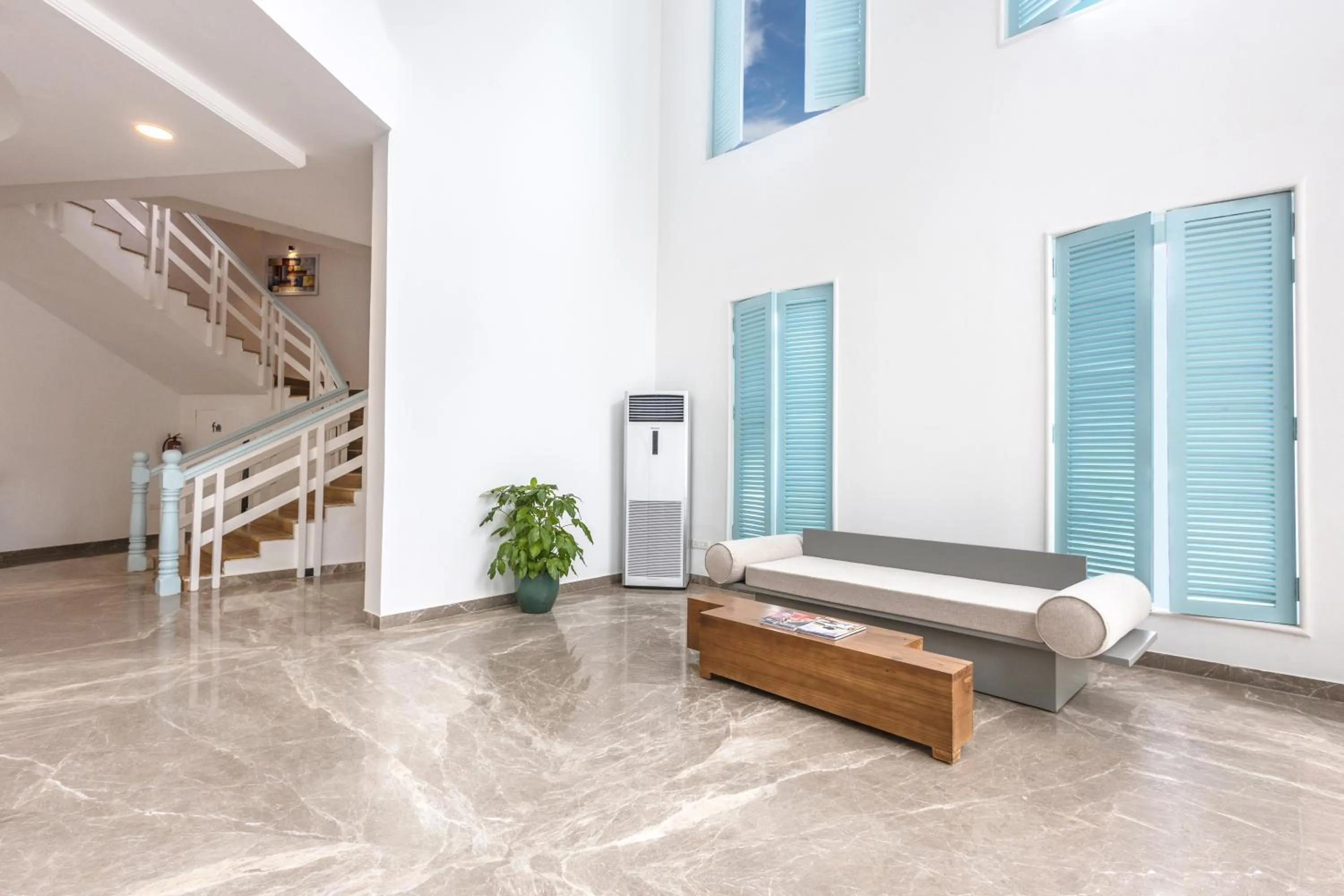 Lobby or reception in Ramada by Wyndham Goa Arpora