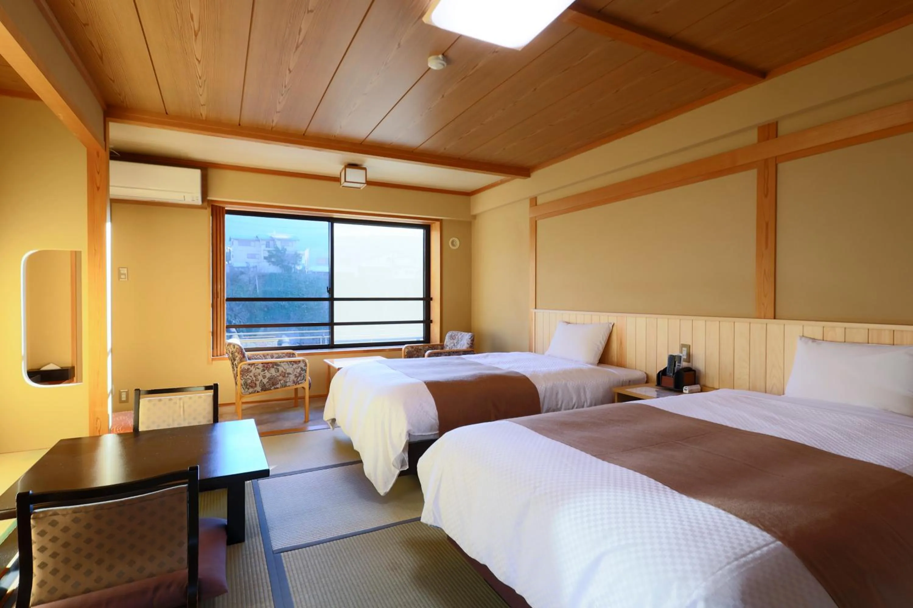Photo of the whole room, Bed in Shibu Hotel