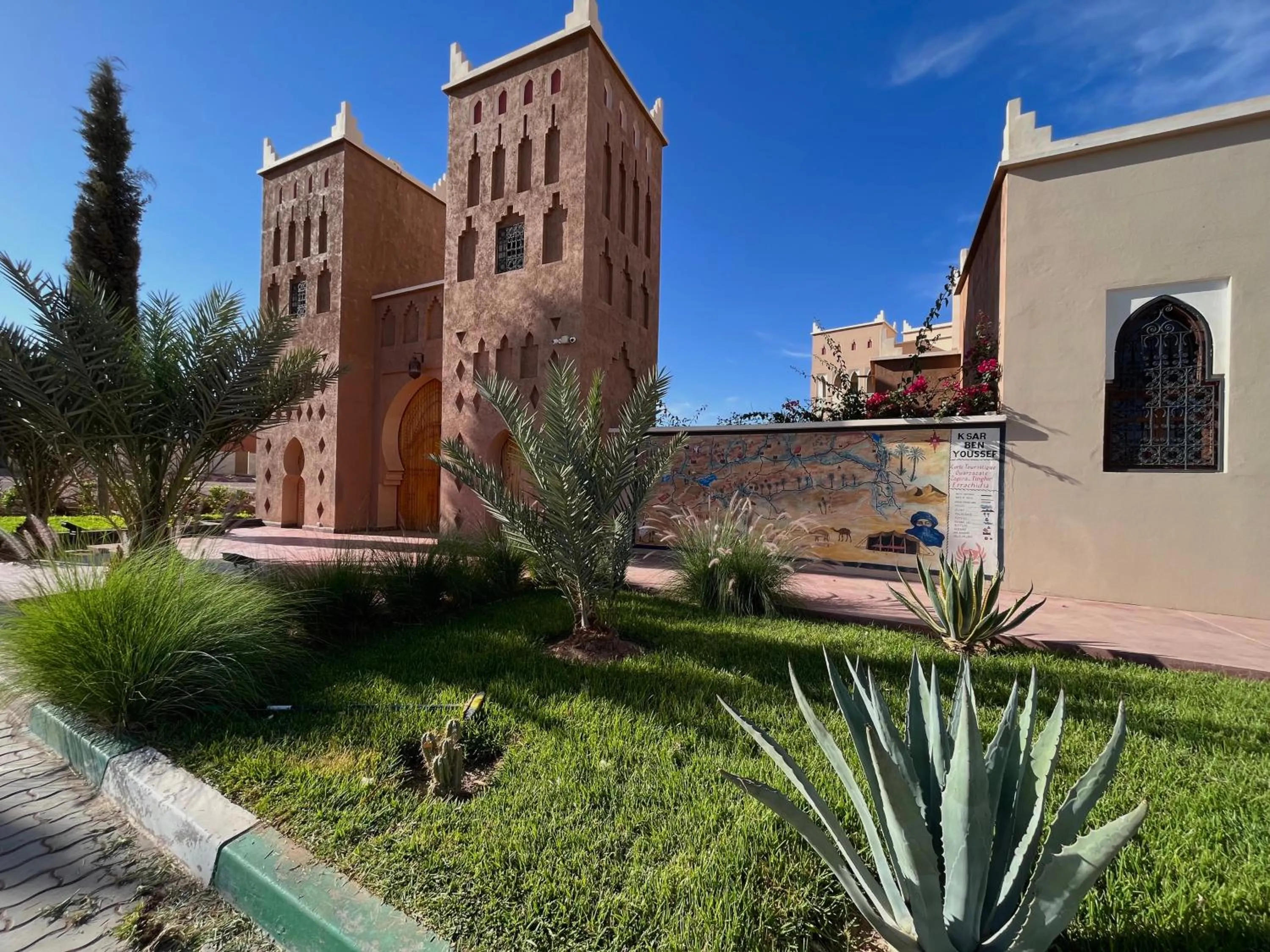 Family Room with Balcony in Ksar Ben Youssef