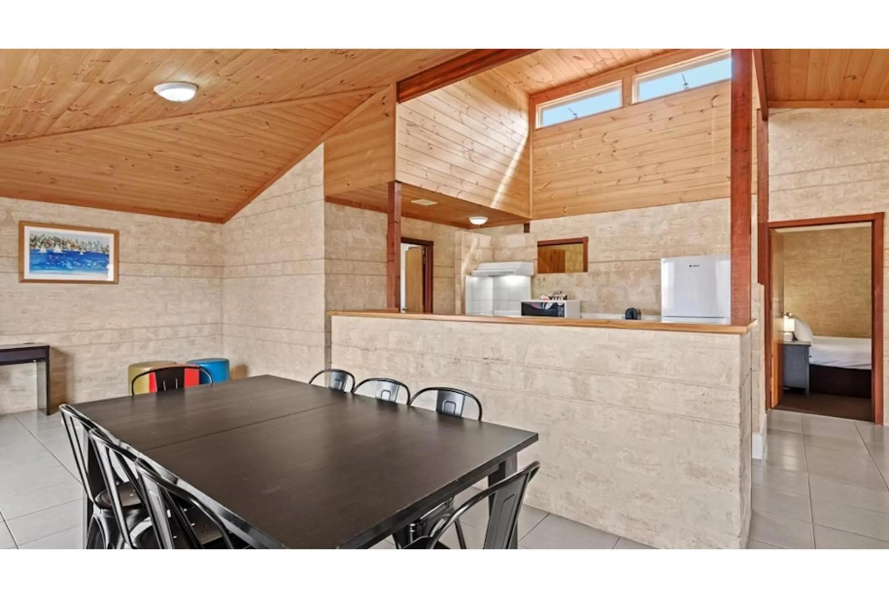 Dining area in Discovery Parks - Bunbury Foreshore