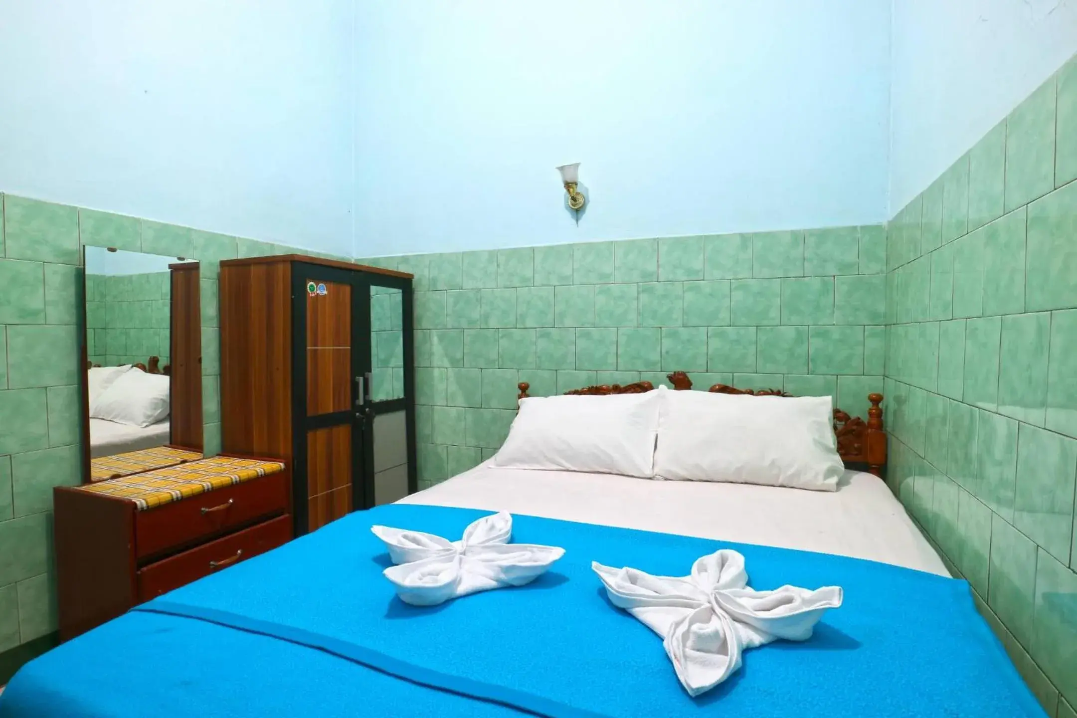 Superior Double Room in Hotel Setia Budi Superior Double Room in Hotel Setia Budi