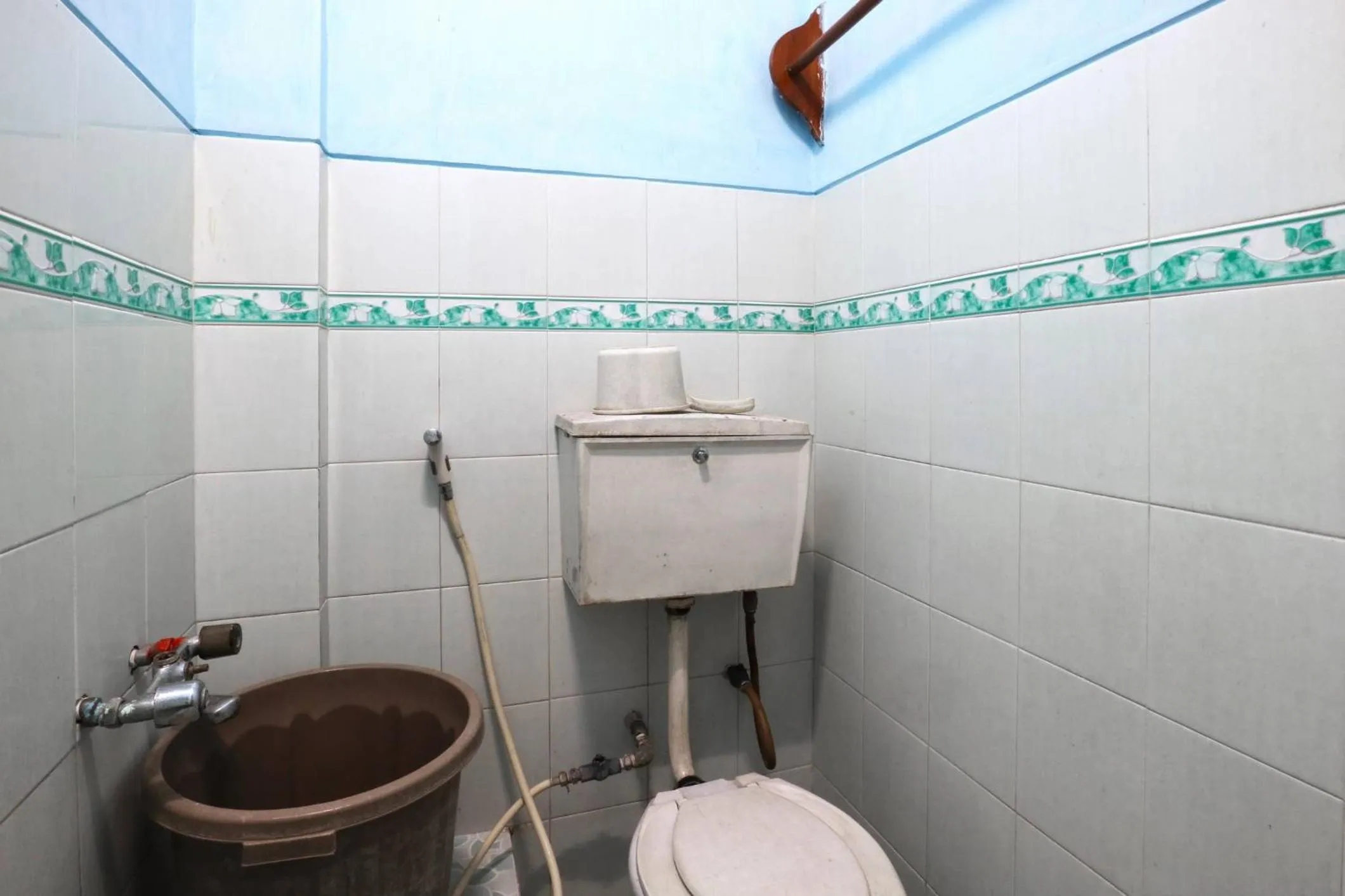 Bathroom in Hotel Setia Budi