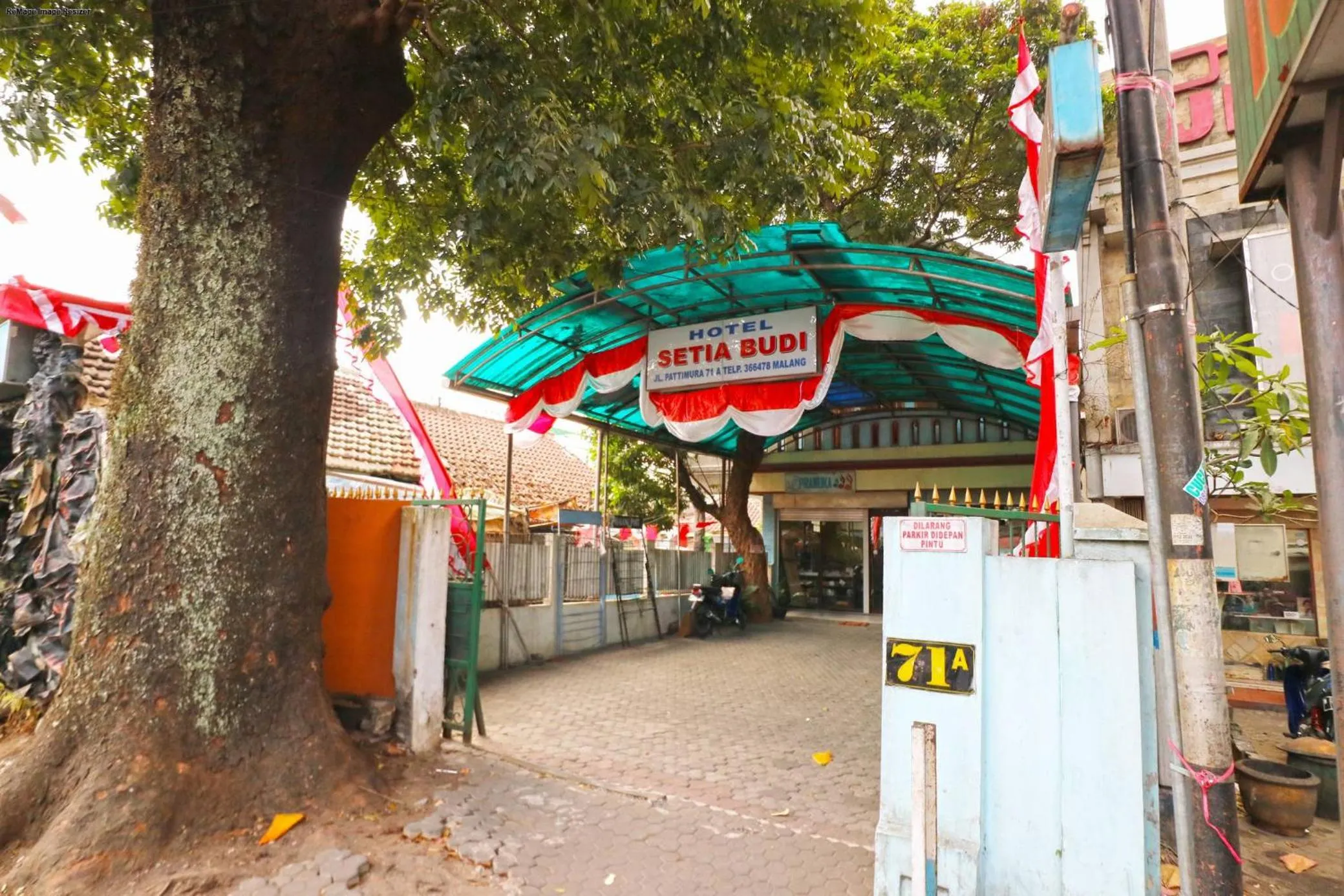 Property building in Hotel Setia Budi