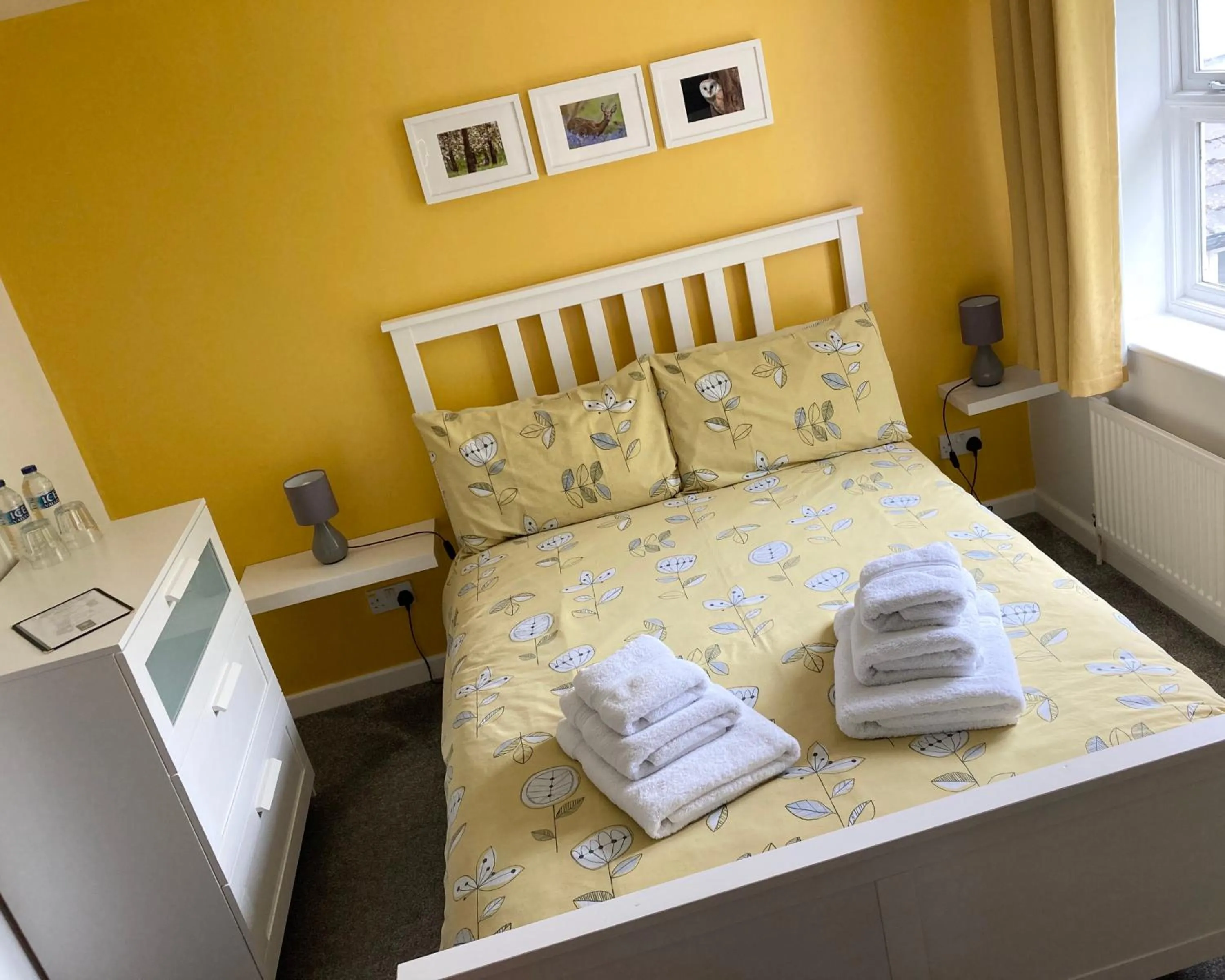 Bed in The Sun B&B Rooms