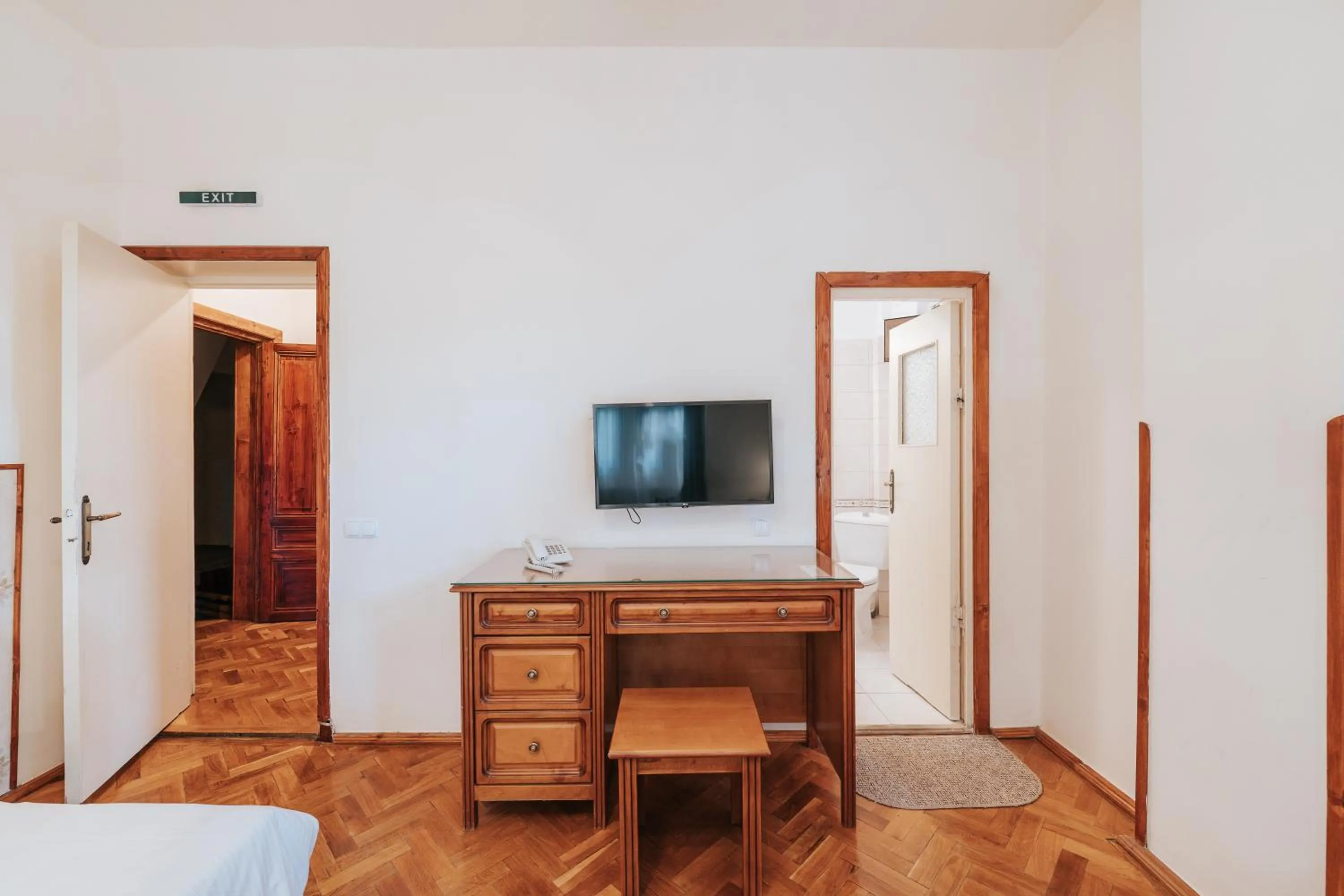 TV and multimedia, Bed in Vila Camelia