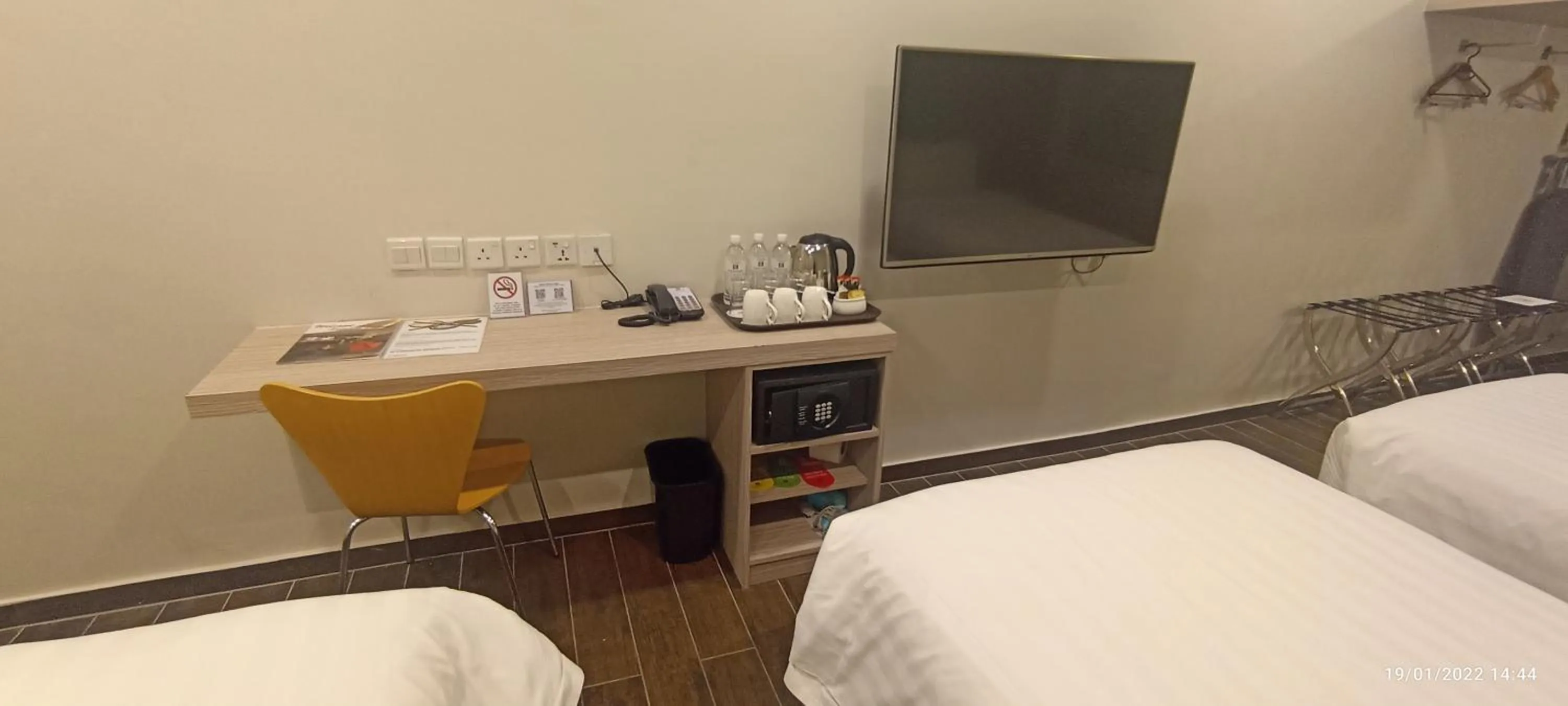 Coffee/tea facilities, Bed in The Klagan Hotel