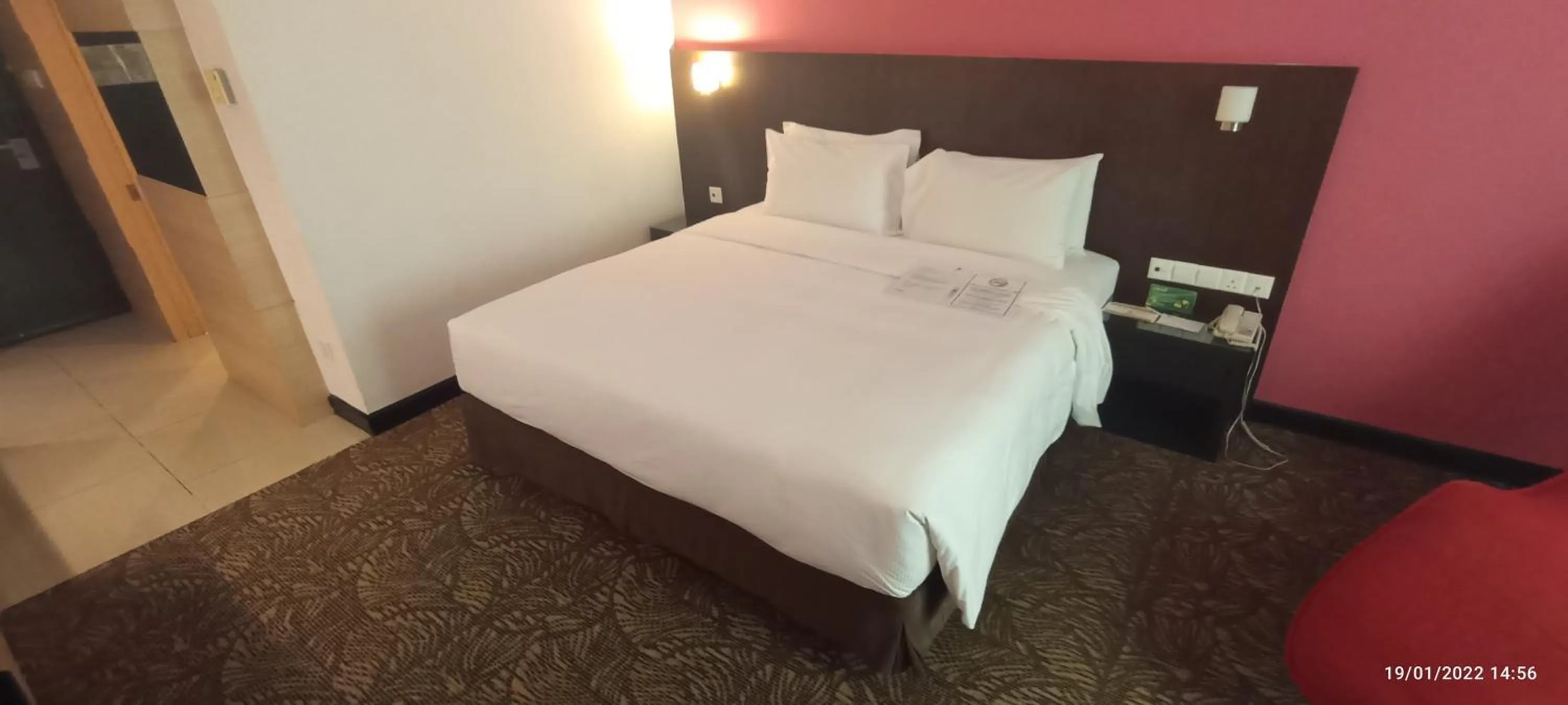 Bed in The Klagan Hotel