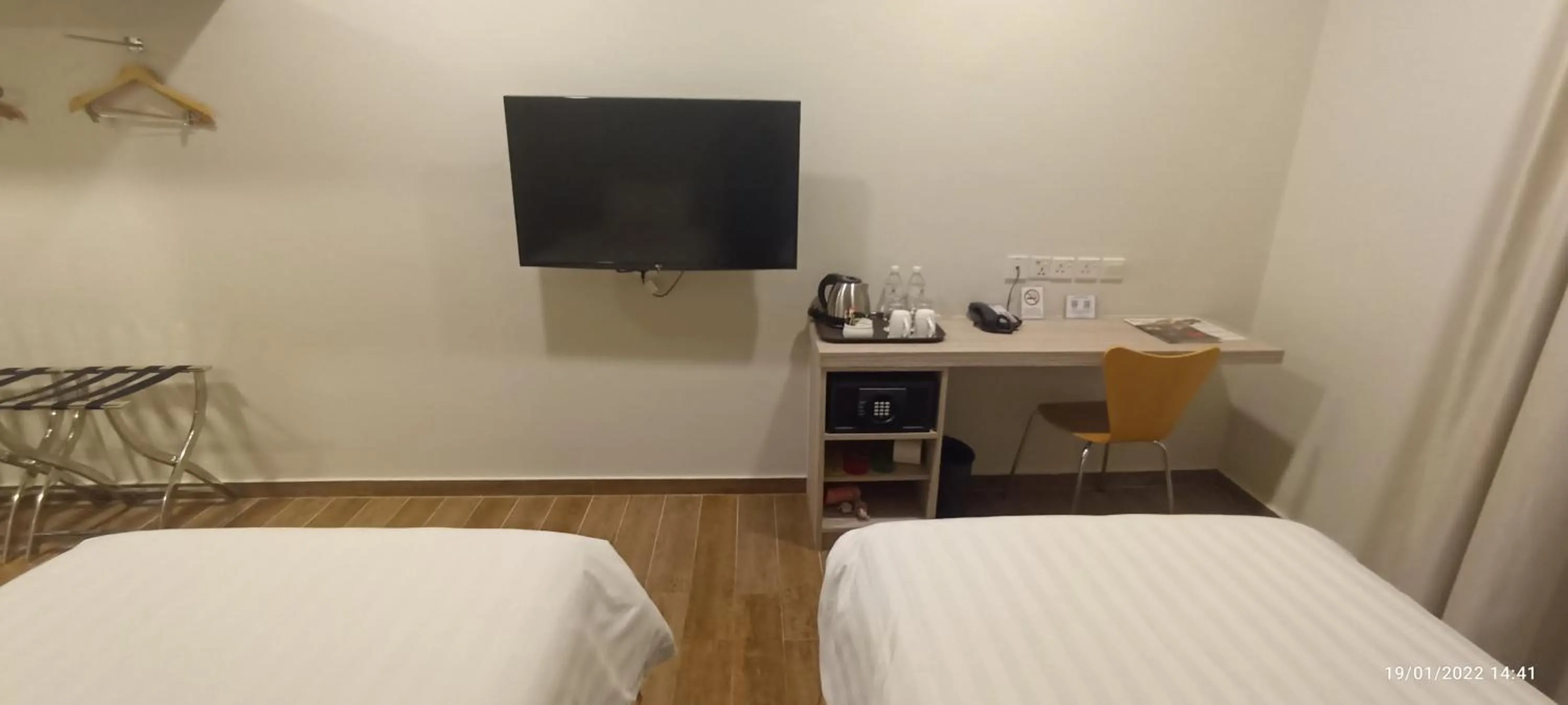 TV and multimedia, Bed in The Klagan Hotel