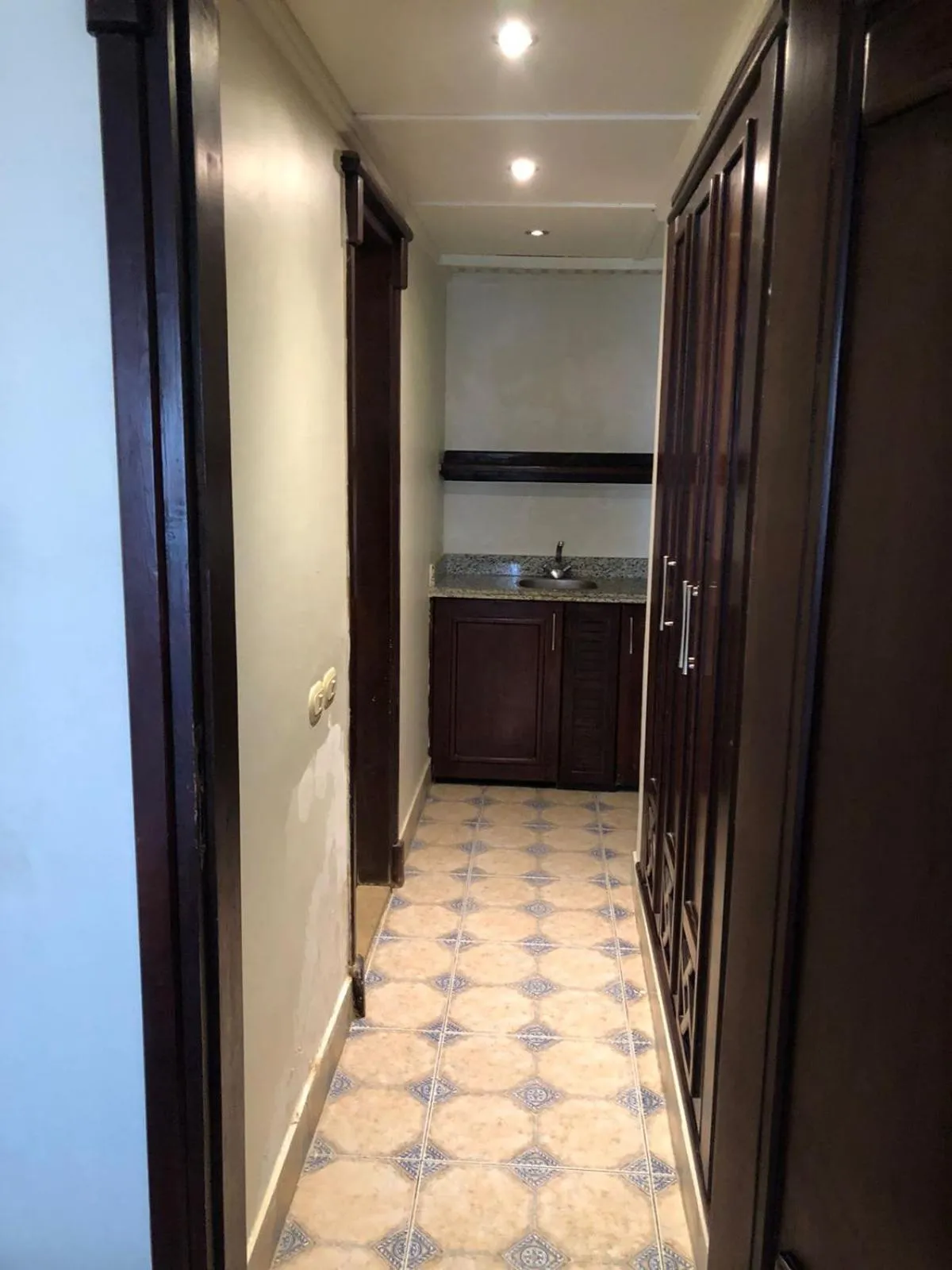 wardrobe in Mazar Resort & Spa By Kemet