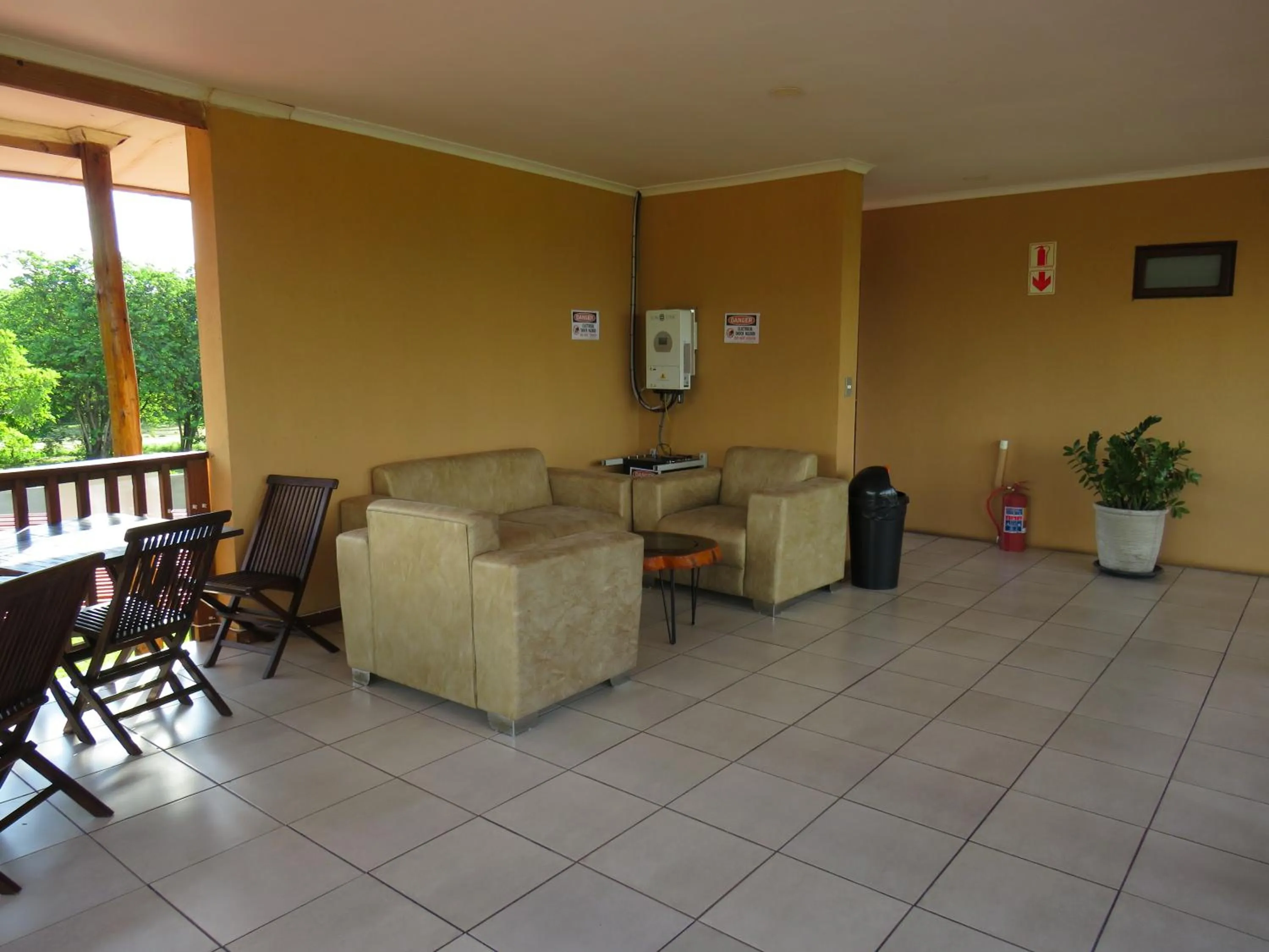 Seating area in Riverview Inn