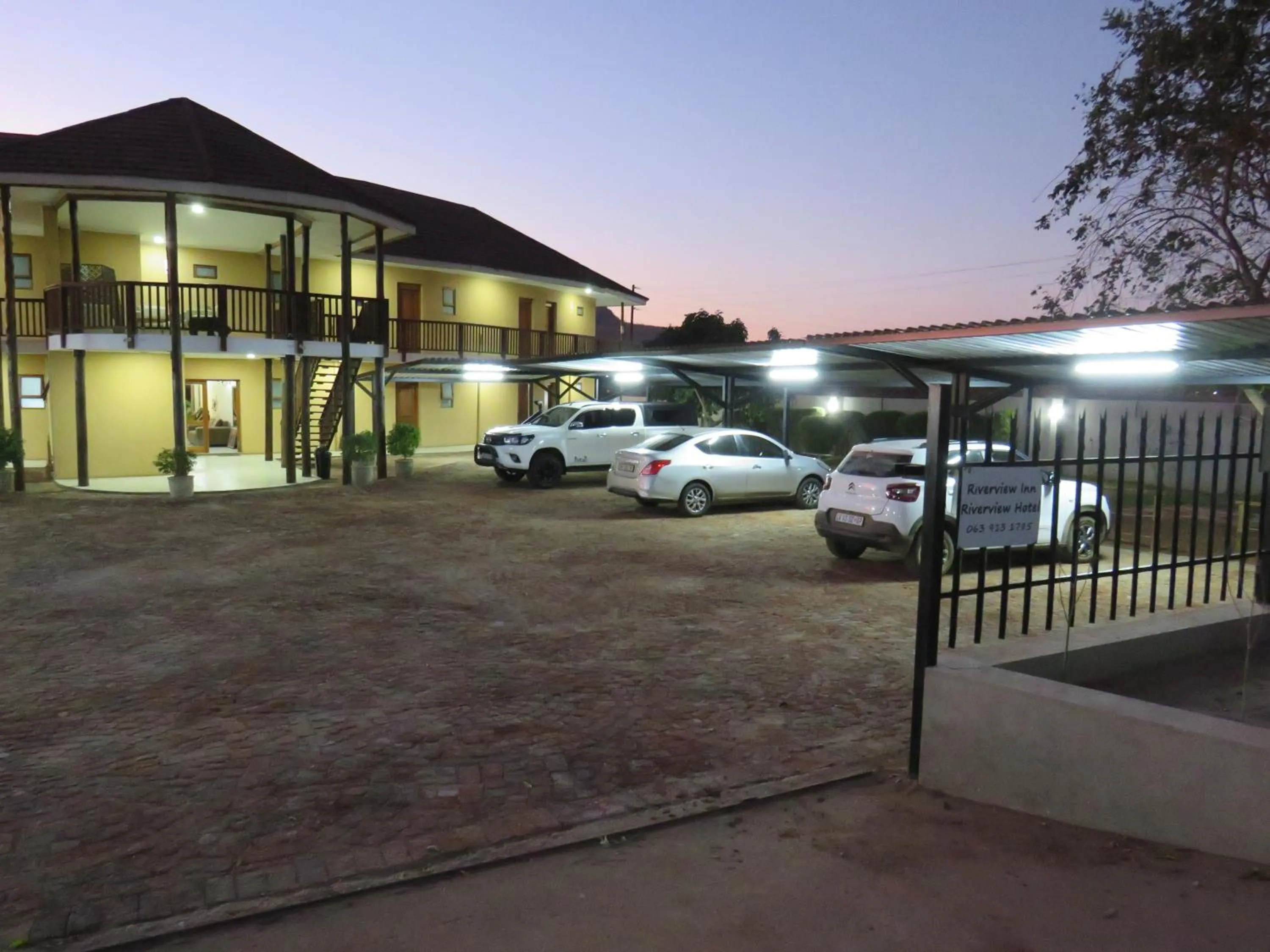 Parking in Riverview Inn